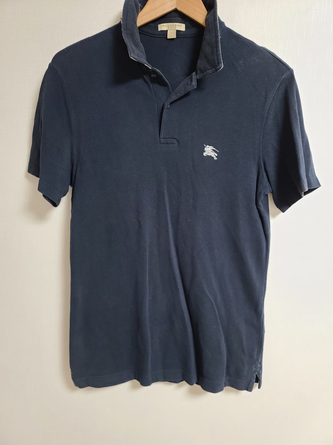 버버리 브릿 네이비 남성 폴로셔츠 S  90적당 상품이미지6
