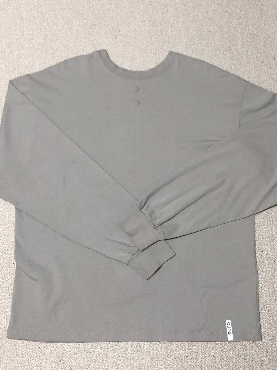 오호스 롱슬리브 Scattered Graphic Long Sleeves 상품이미지2