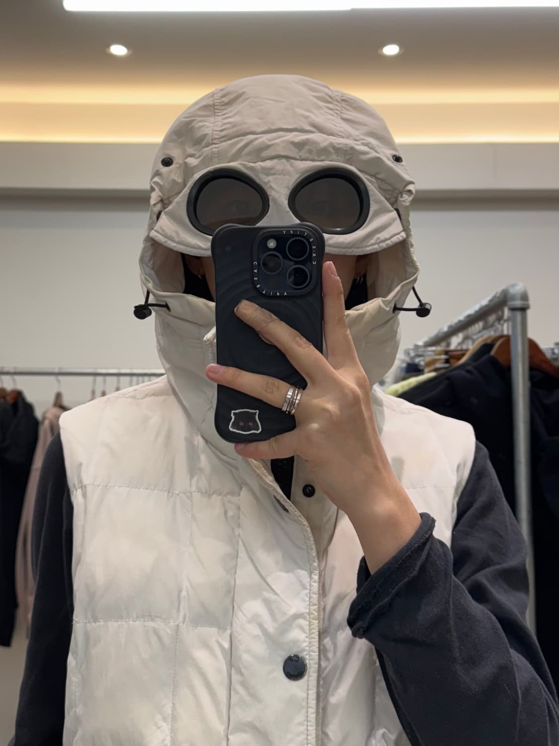 C.P. 컴퍼니 고글 다운 베스트 상품이미지7