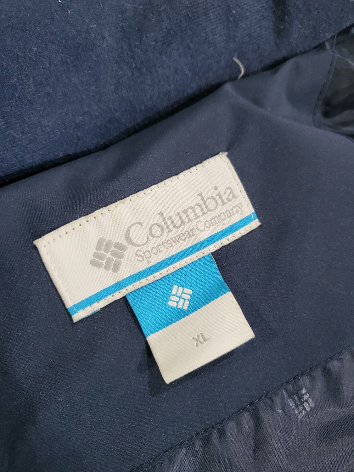 컬럼비아 네이비 패딩 점퍼 상품이미지3