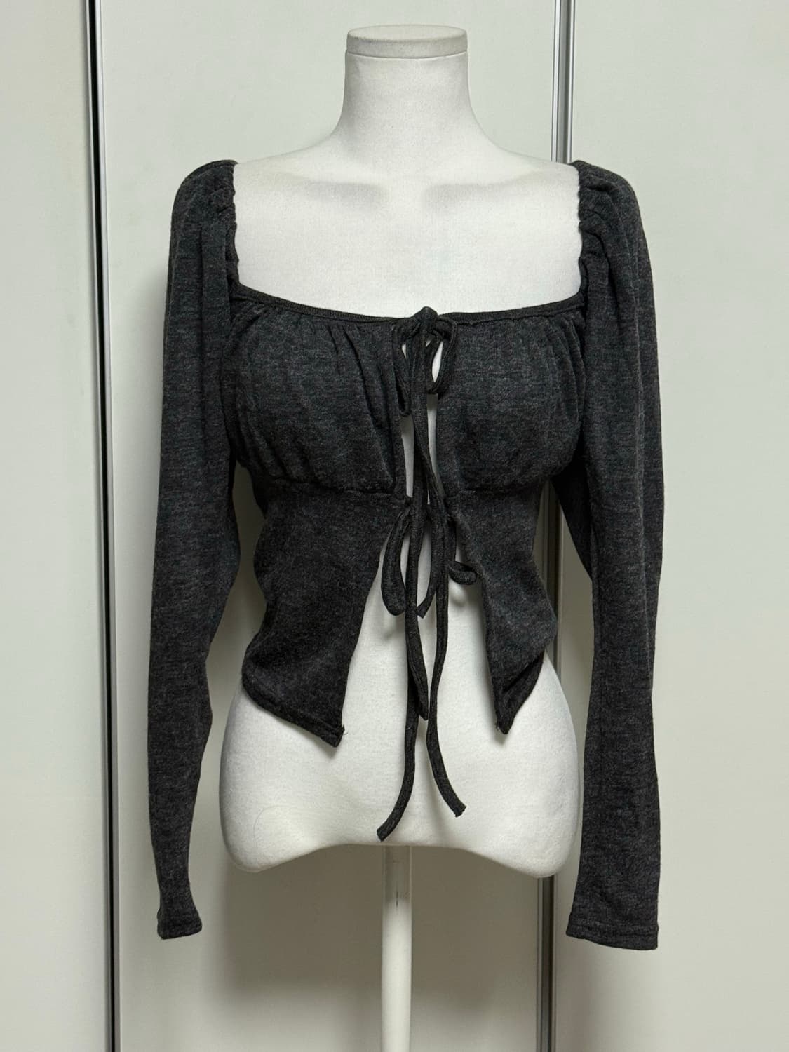 리본 퍼프티 차콜  상품이미지1