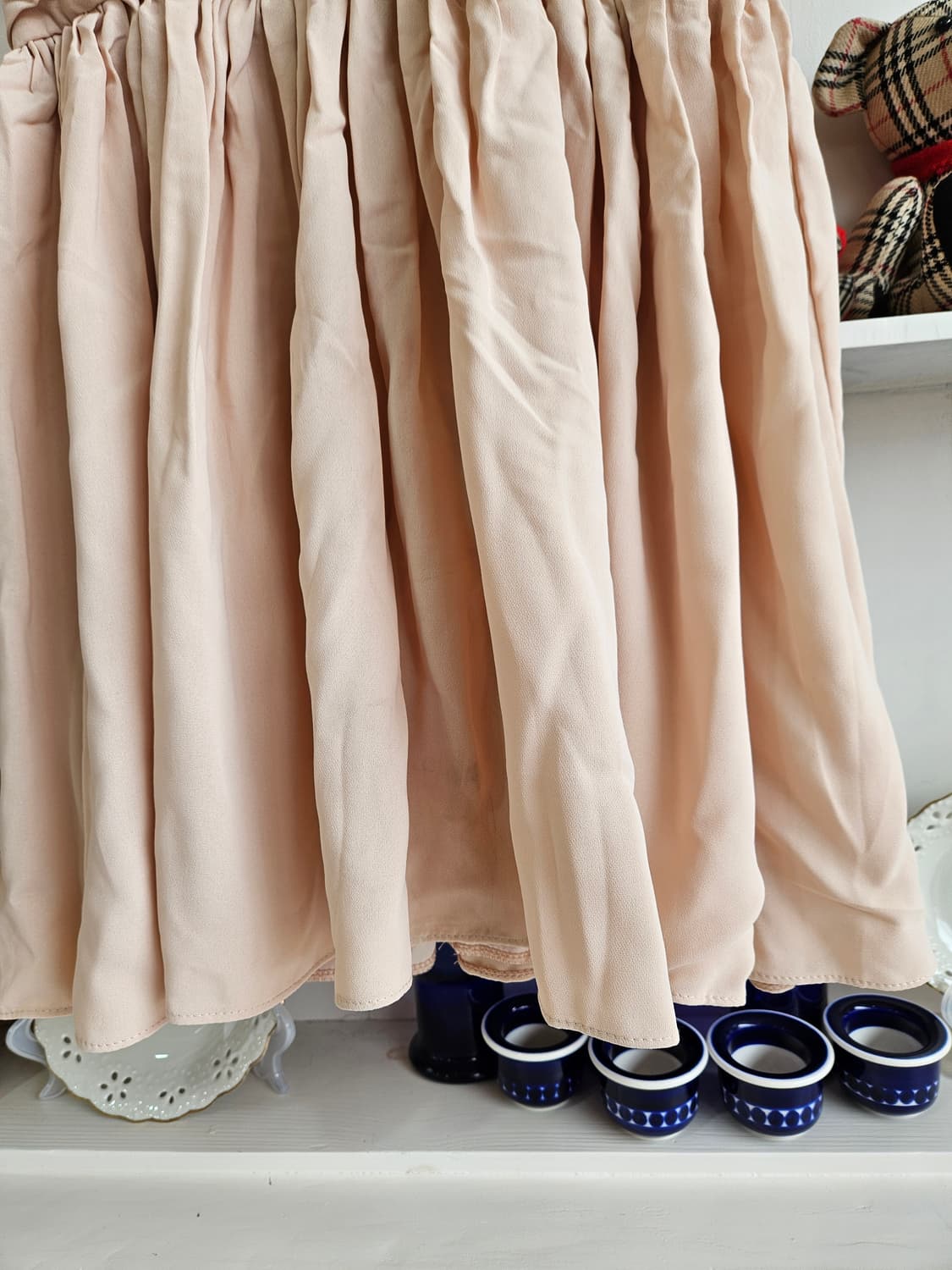 레이스 V넥 피치베이지 원피스 상품이미지4