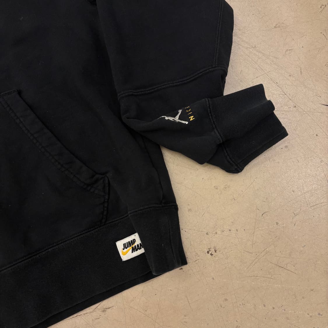 나이키 조던 점프맨 빅로고 맨투맨 상품이미지2