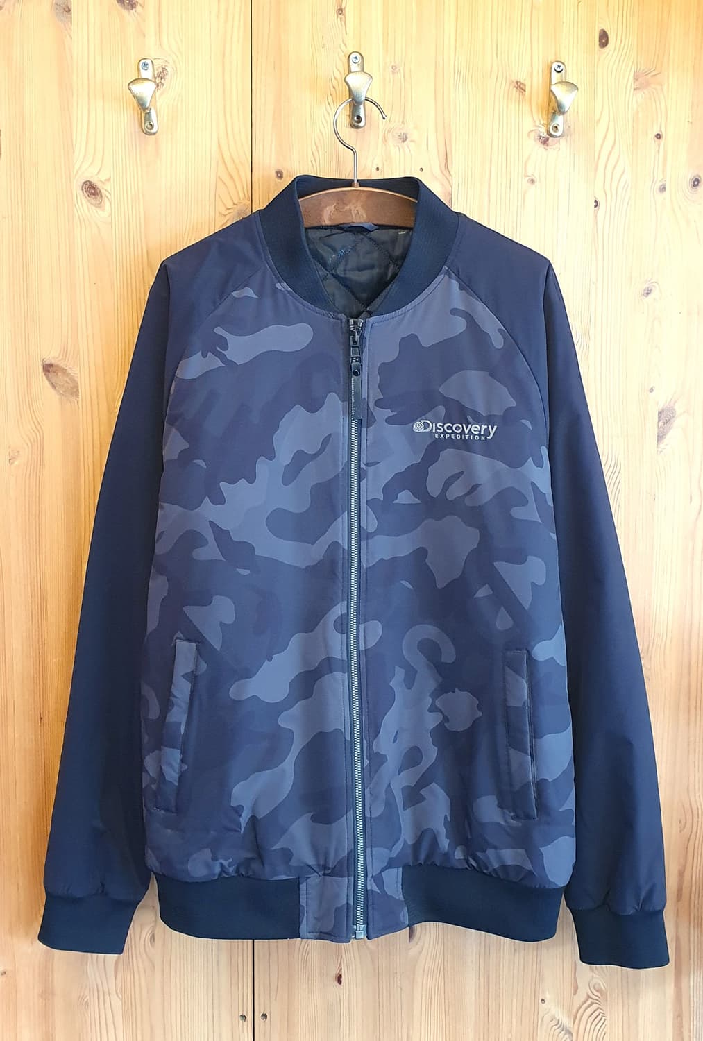 100.디스커버리 패딩 봄버  상품이미지1