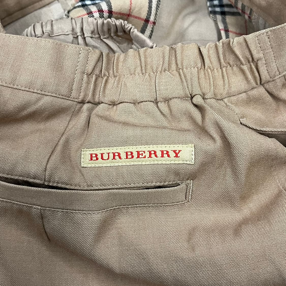 [정품/13] 버버리 베이지 체크 스커트 상품이미지4