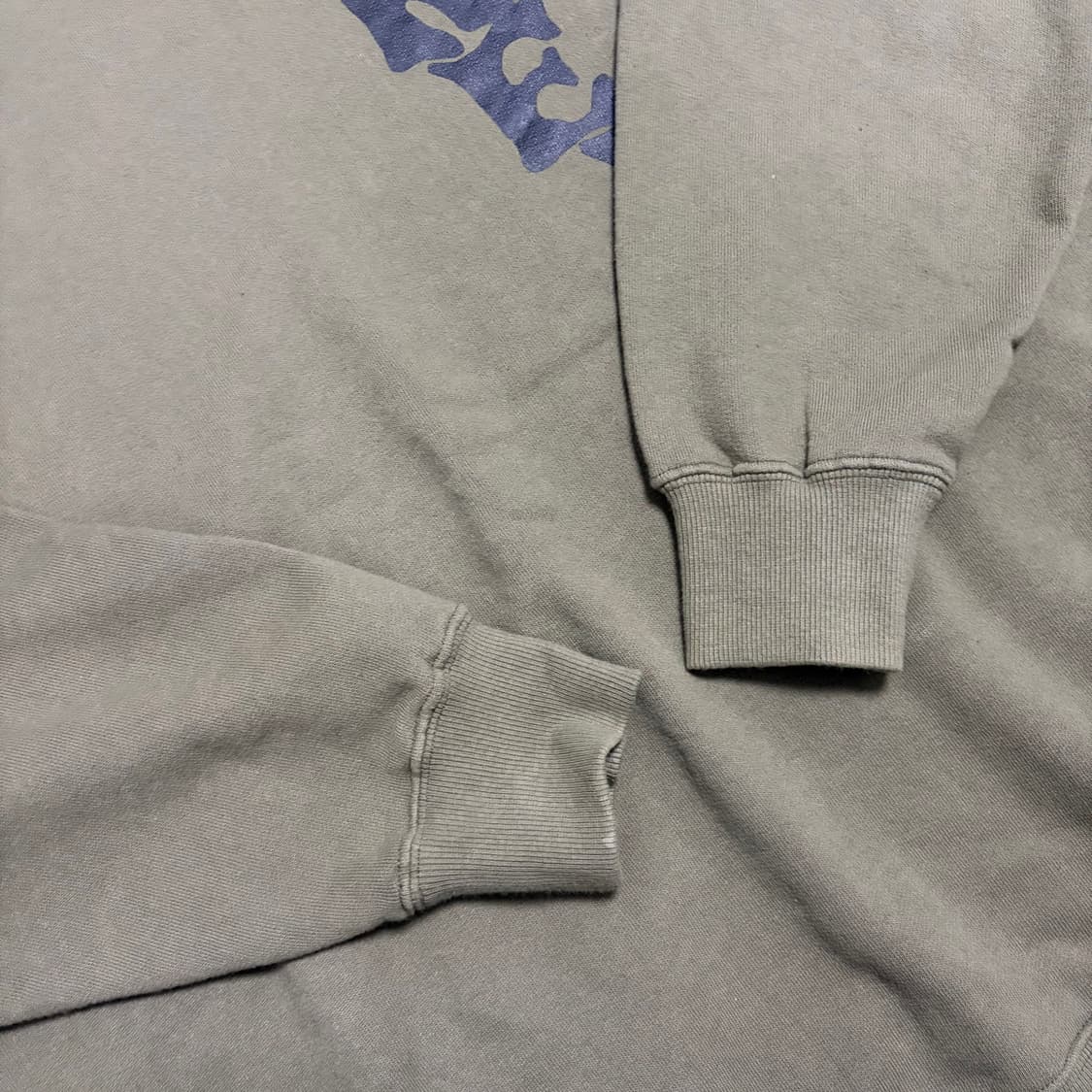 트루릴리전 카키 맨투맨 상품이미지2