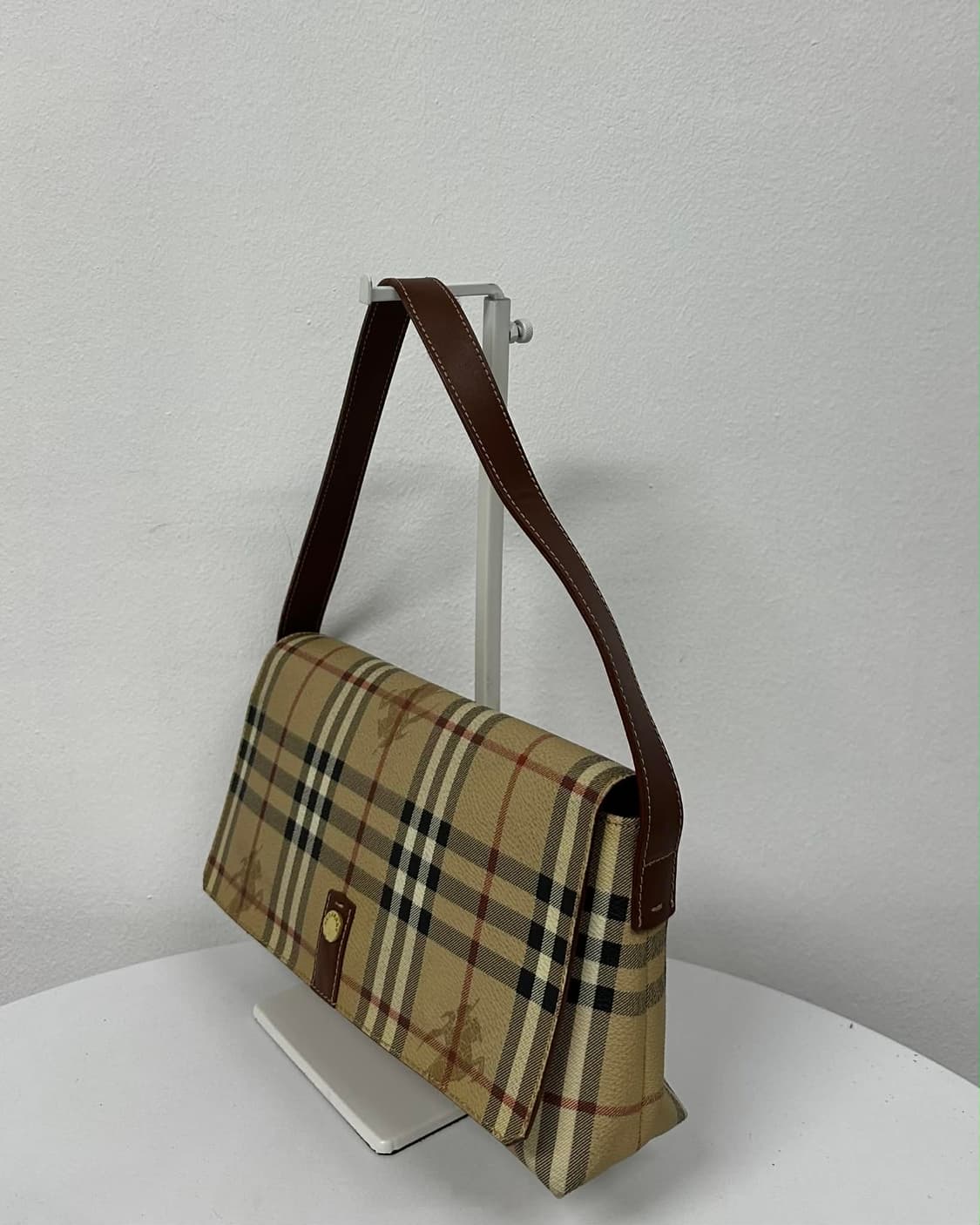 버버리 노바체크 플랩 숄더 토트백 상품이미지3