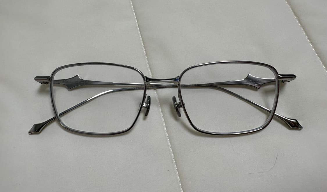 젠틀몬스터 볼드컬렉션 반타02 안경 판매 상품이미지3