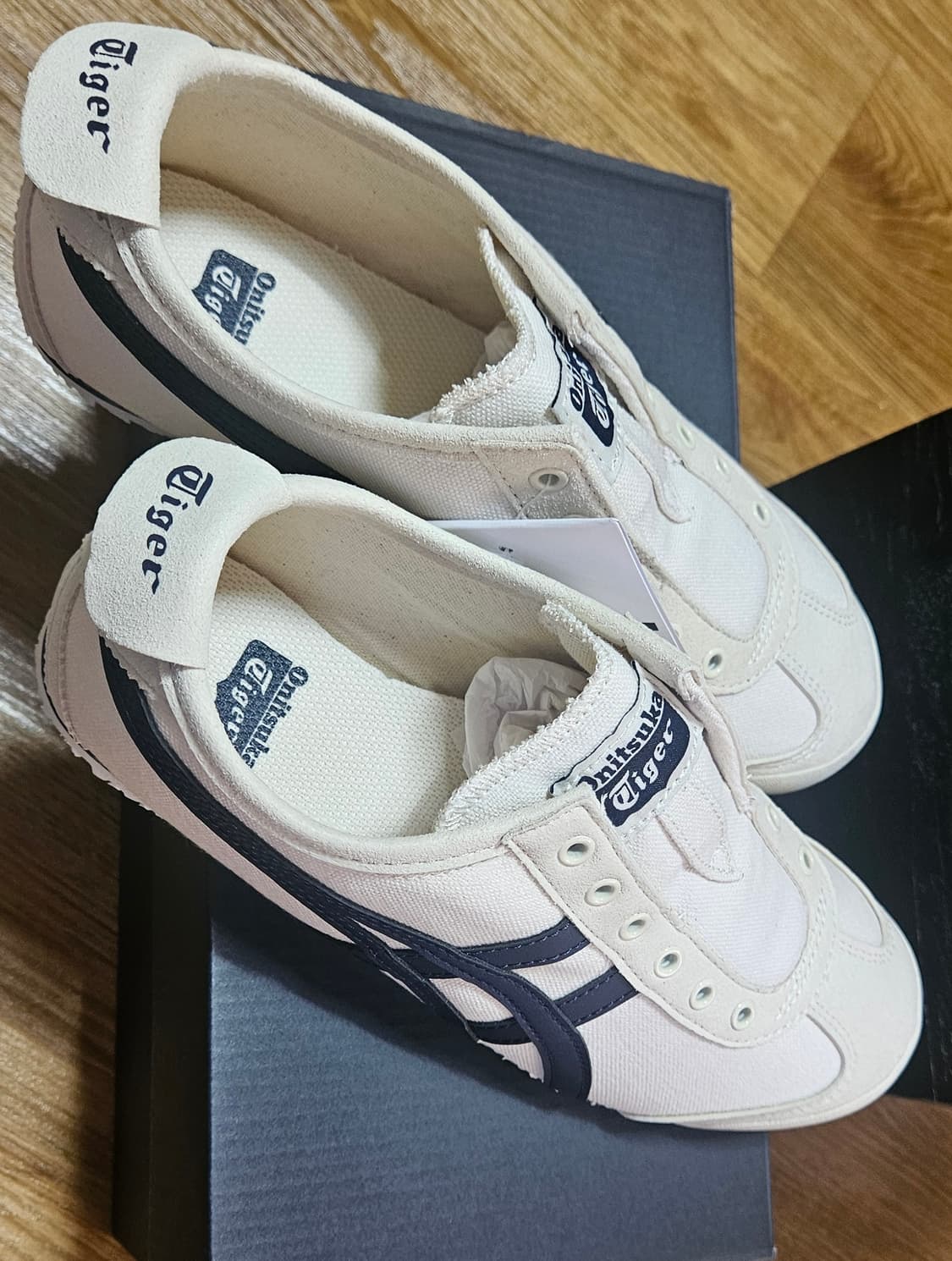 새상품) 오니츠카타이거 멕시코66 슬립온 버치 미드나잇 상품이미지3