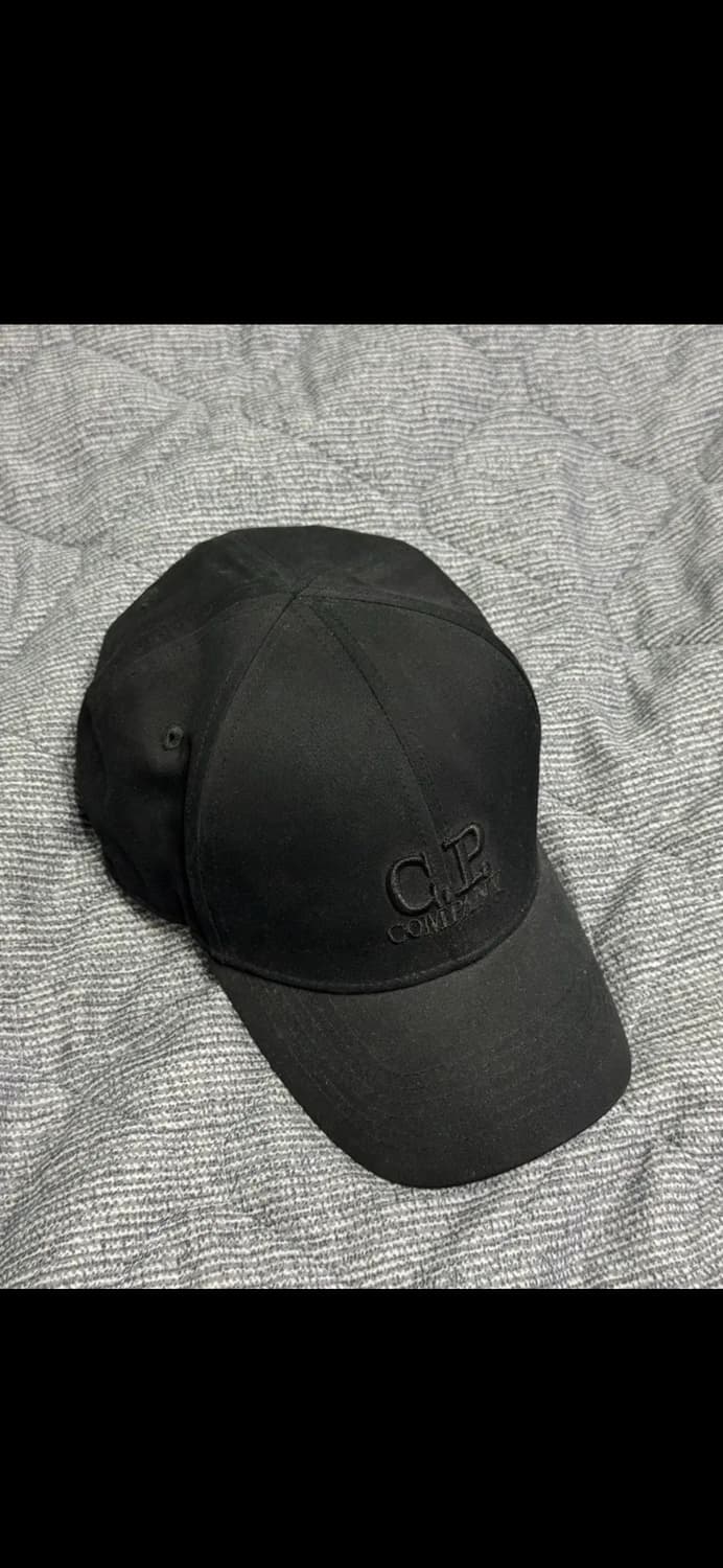 Cp컴퍼니 블랙 볼캡(free size) 고글x 상품이미지1