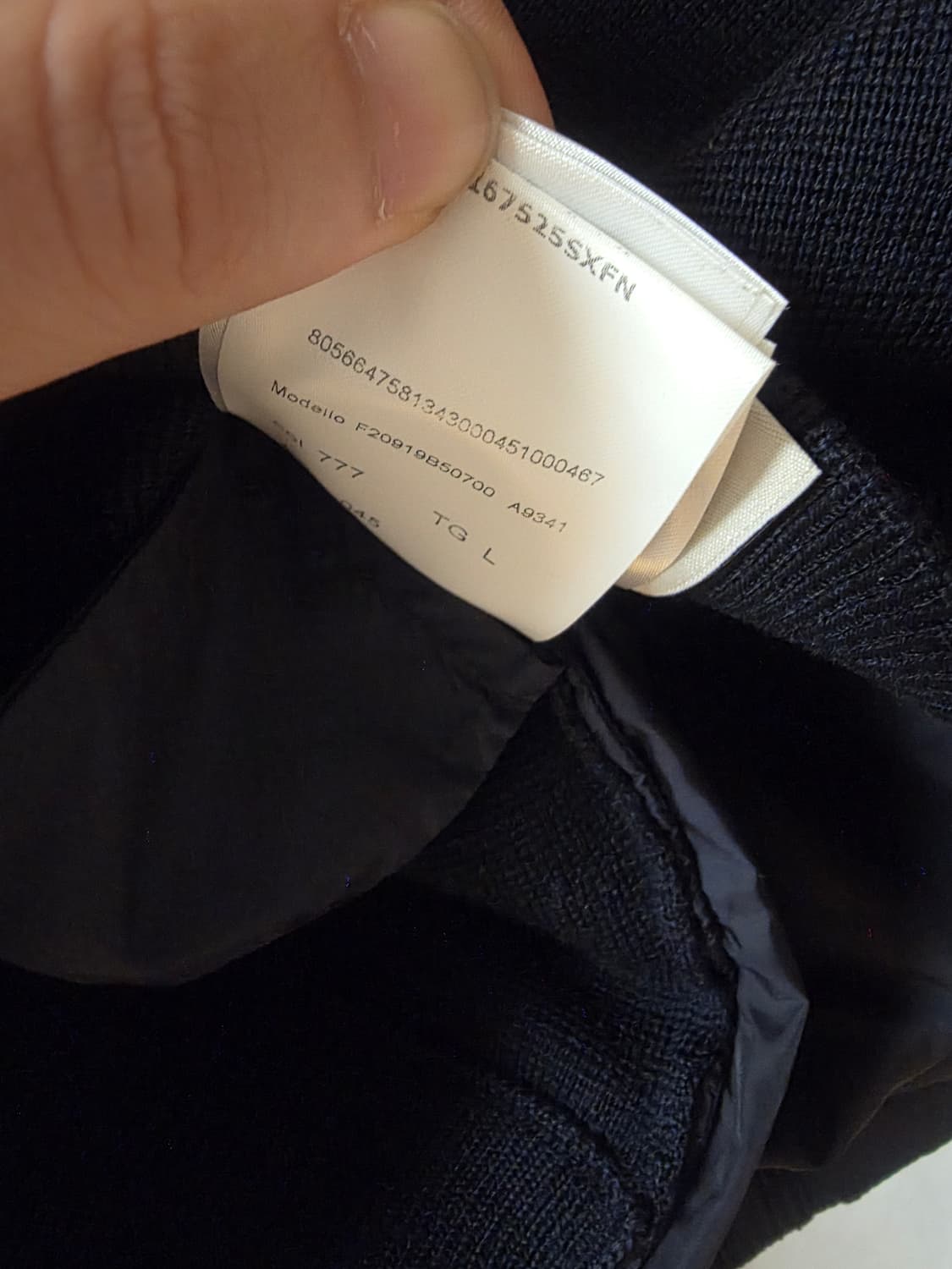 [새상품급/풀구성] 몽클레어 니트 김현우 패딩 L사이즈 네이비 상품이미지7