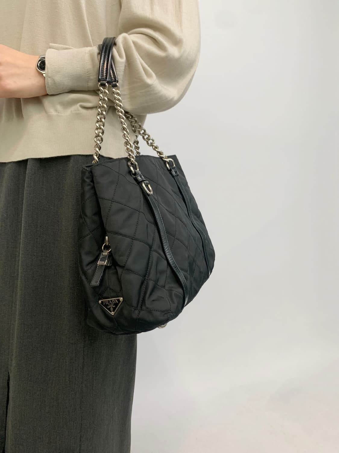 프라다 퀼팅 백 상품이미지10