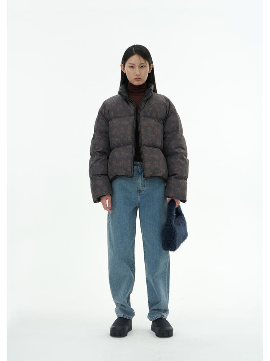 아모멘토 AMOMENTO SHAGGY SQUARE TOTE BAG 상품이미지6