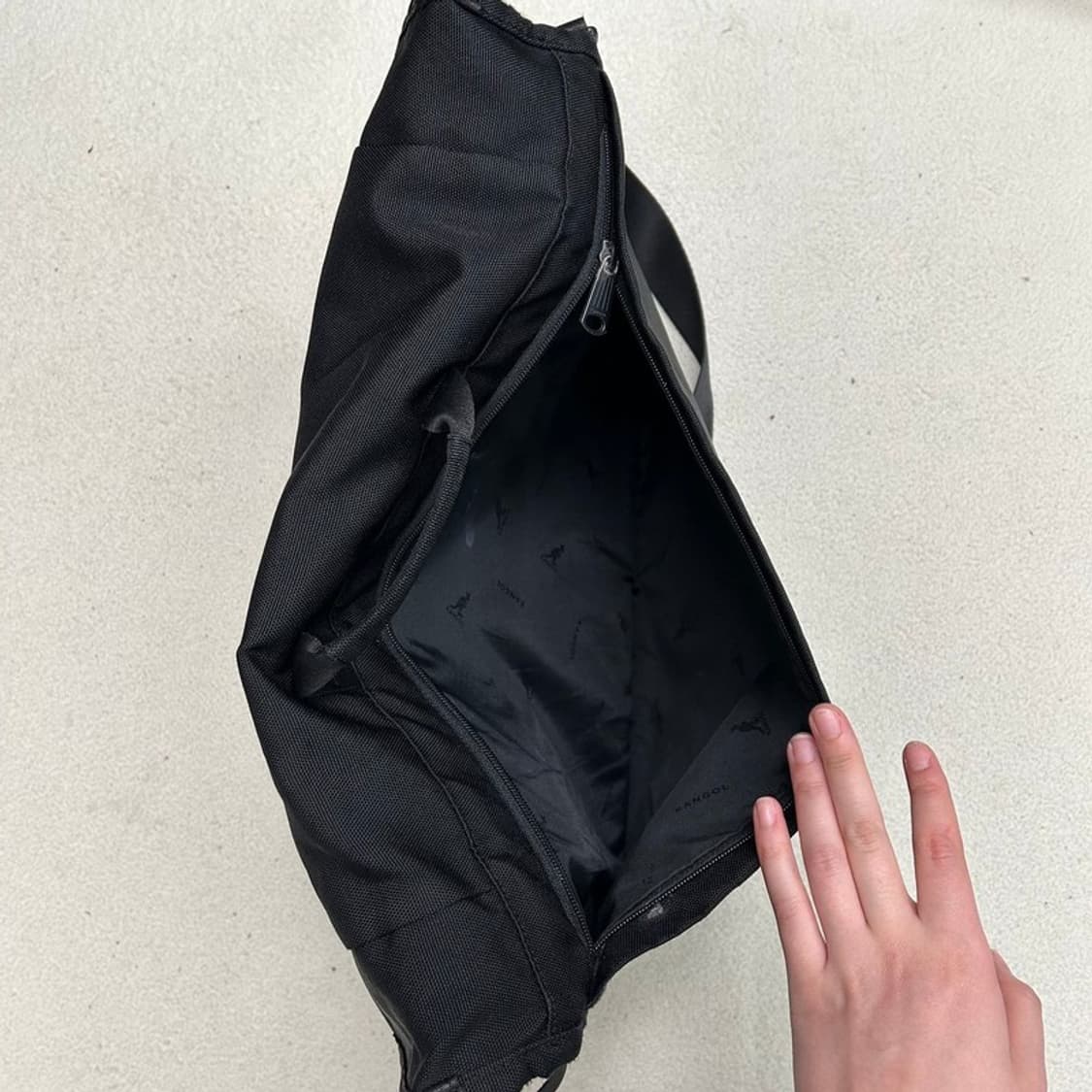 캉골 윈티드 메신저백 블랙 상품이미지7