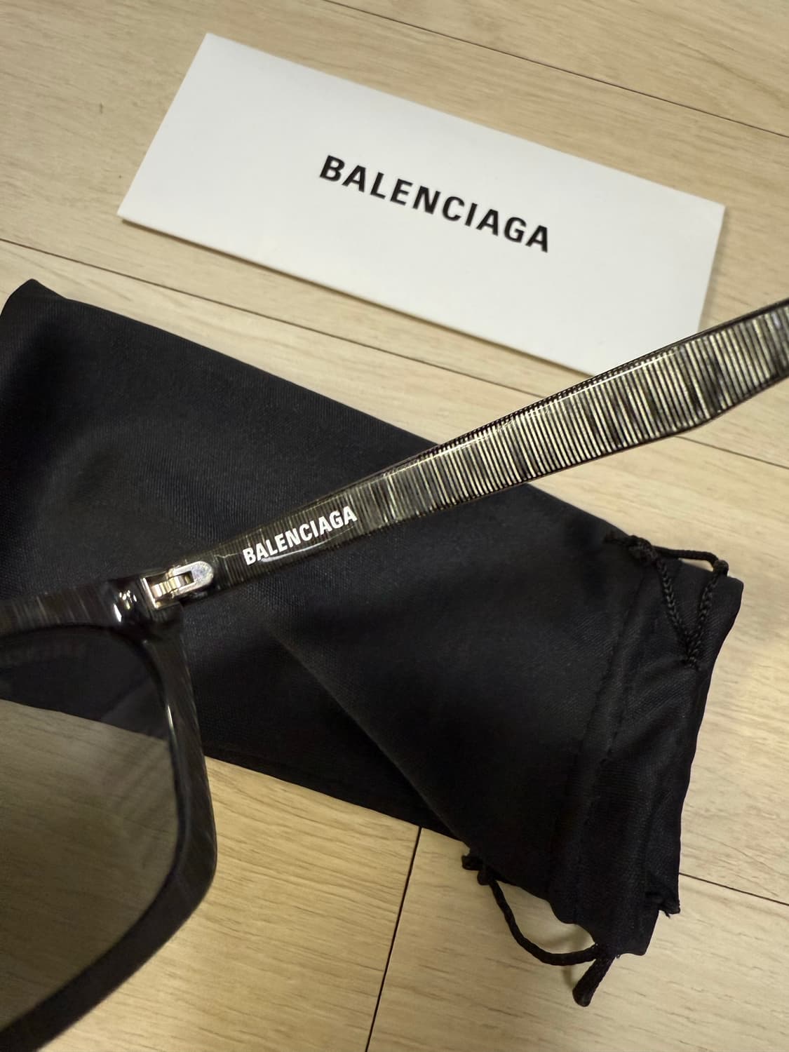 발렌시아가 선글라스 BB0006S 003 상품이미지2