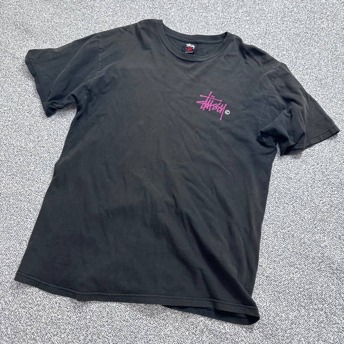 스투시(Stussy) 베이직 로고 반팔 티셔츠 상품이미지1