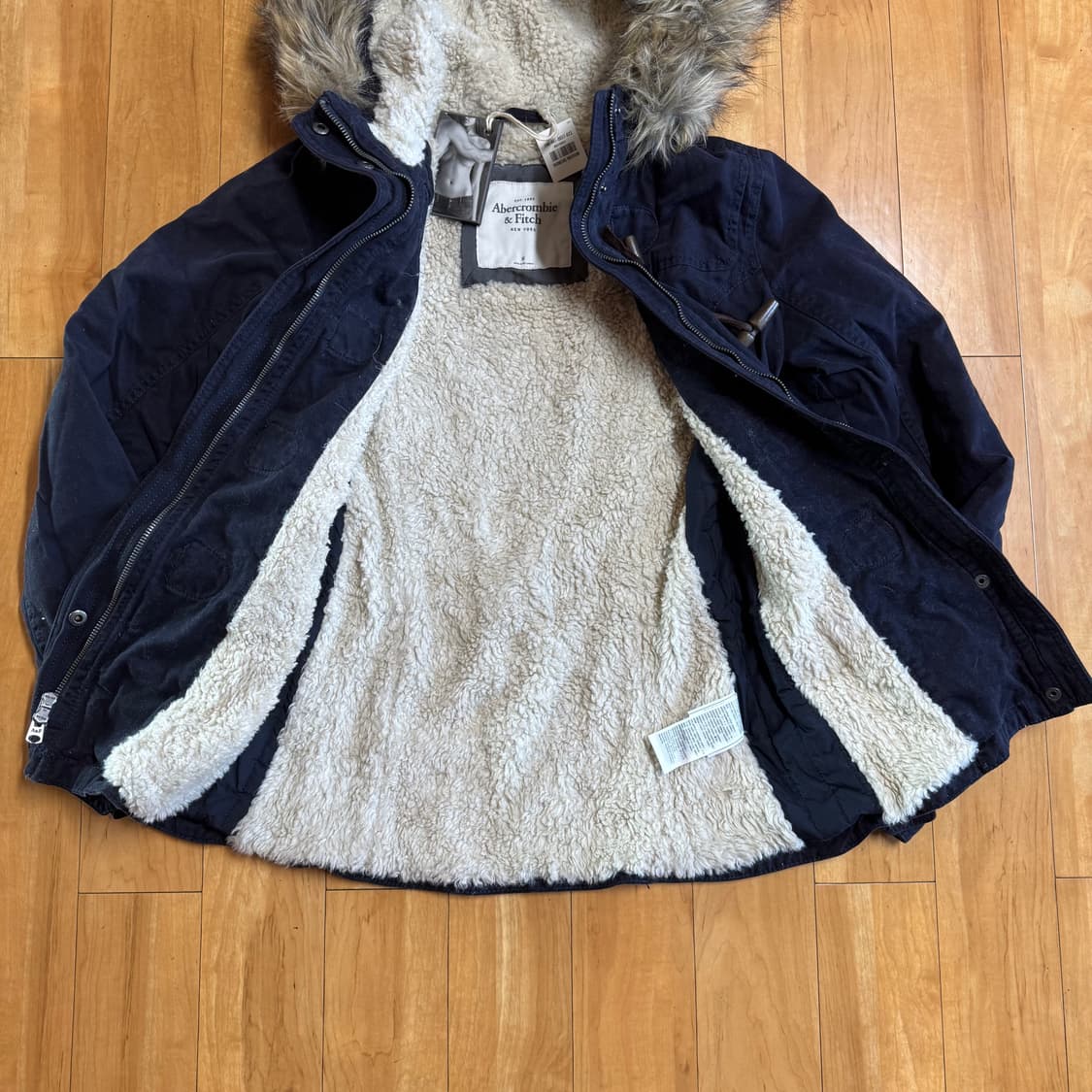 아베크롬비 여성 토글 양털 숏코트 네이비 M 상품이미지4