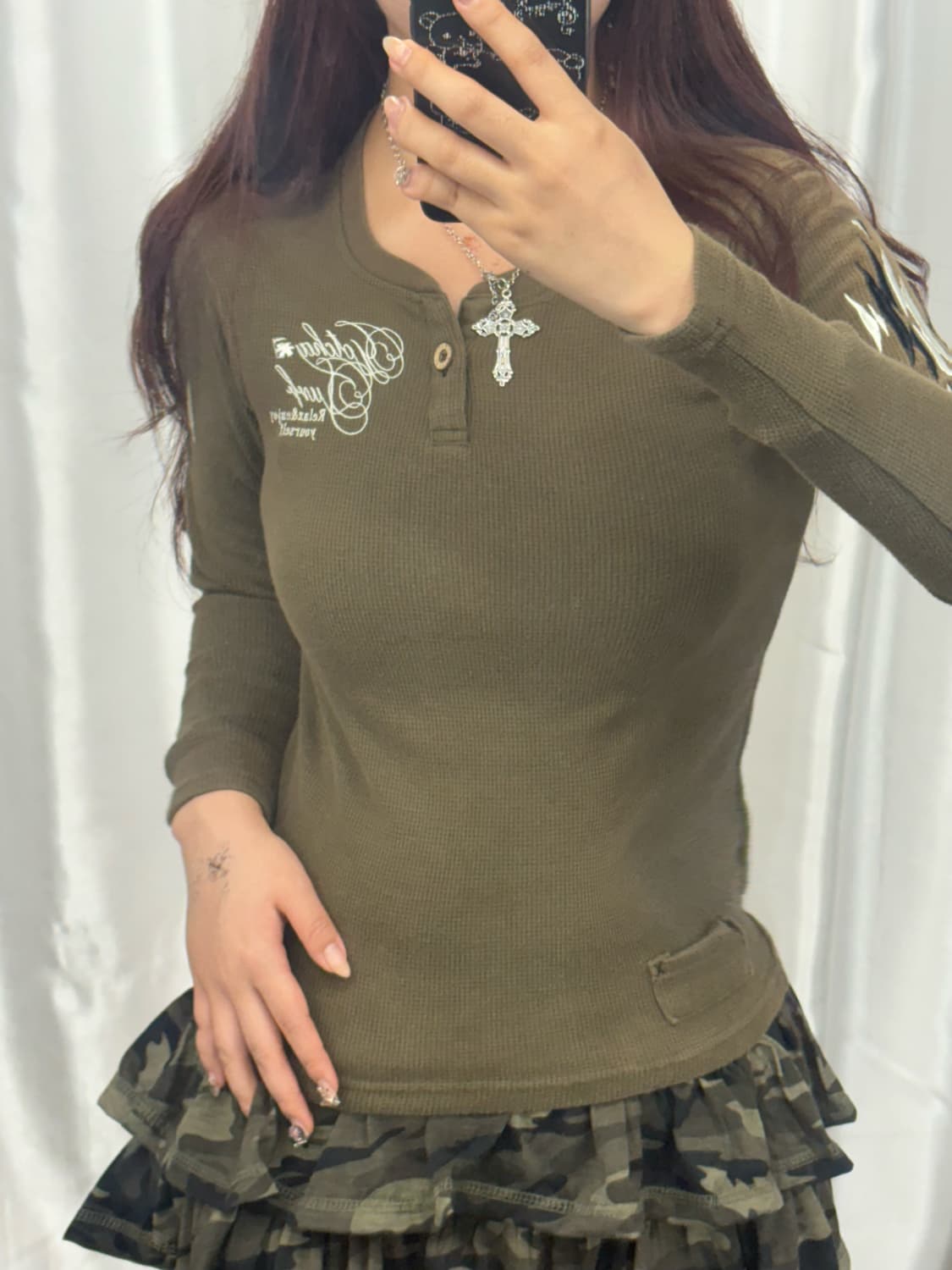 Khaki Back Printed Long Sleeve 상품이미지1