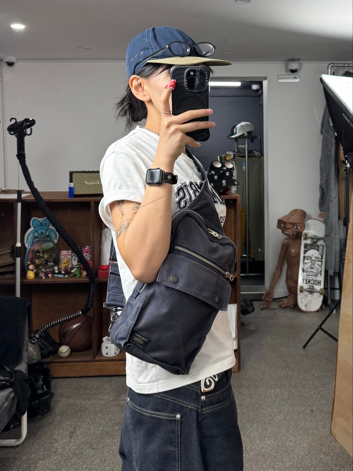 요시다 포터 스모키 슬링 숄더백 상품이미지8