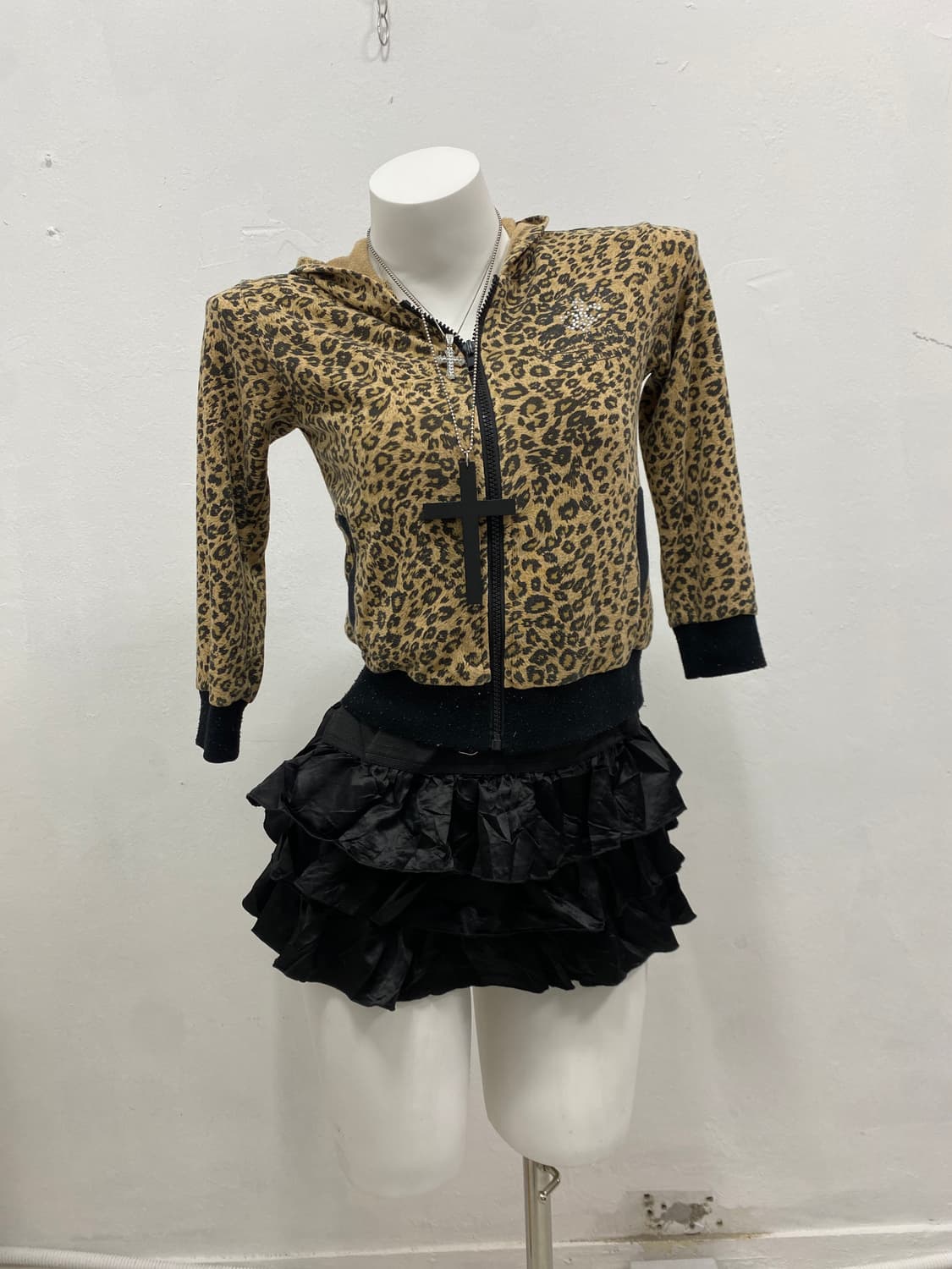 [BEE BOX] 오네갸루 스컬 큐빅 펑크 후드집업 상품이미지5