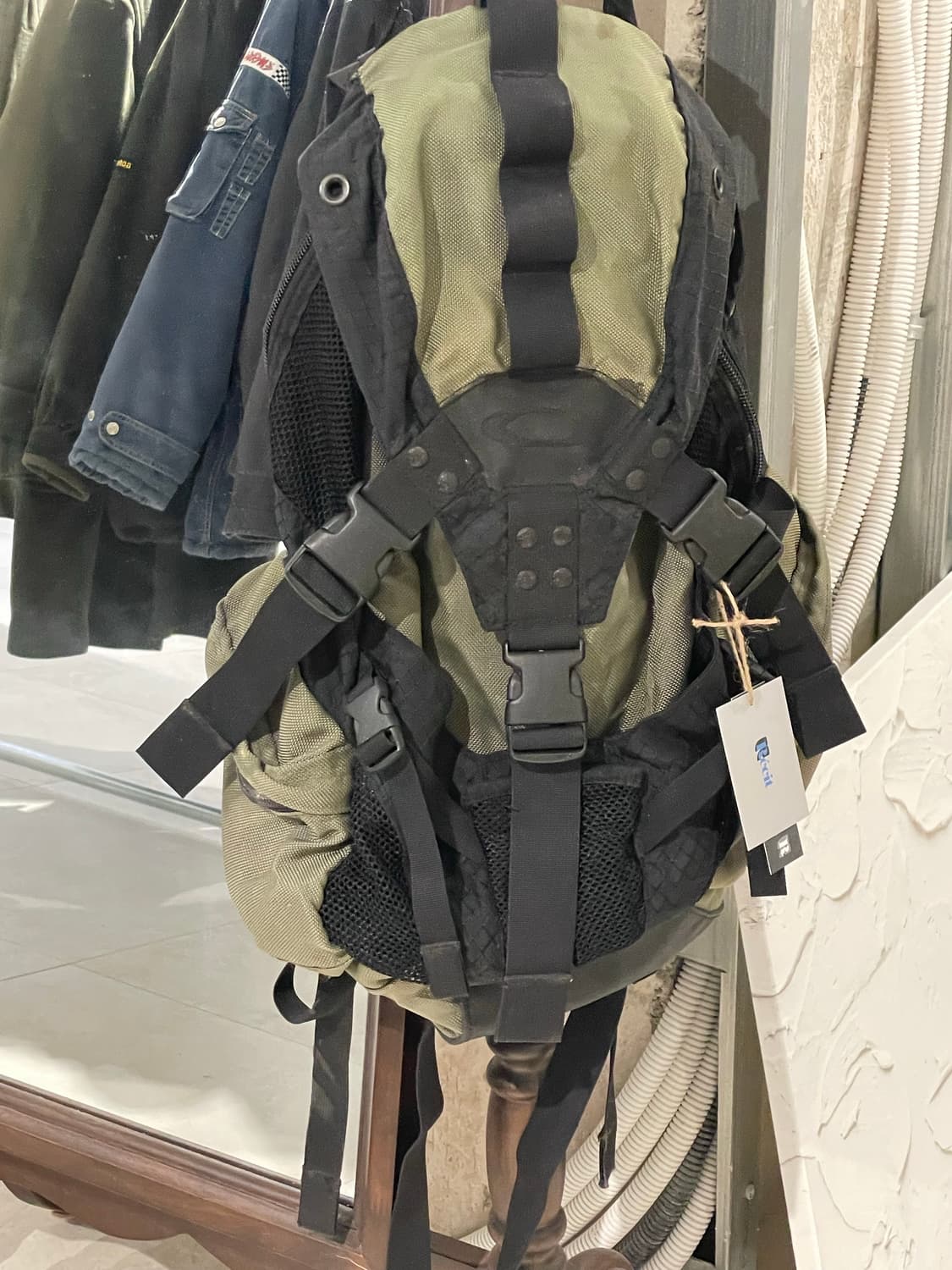 oakley 오클리 카키 백팩 상품이미지3