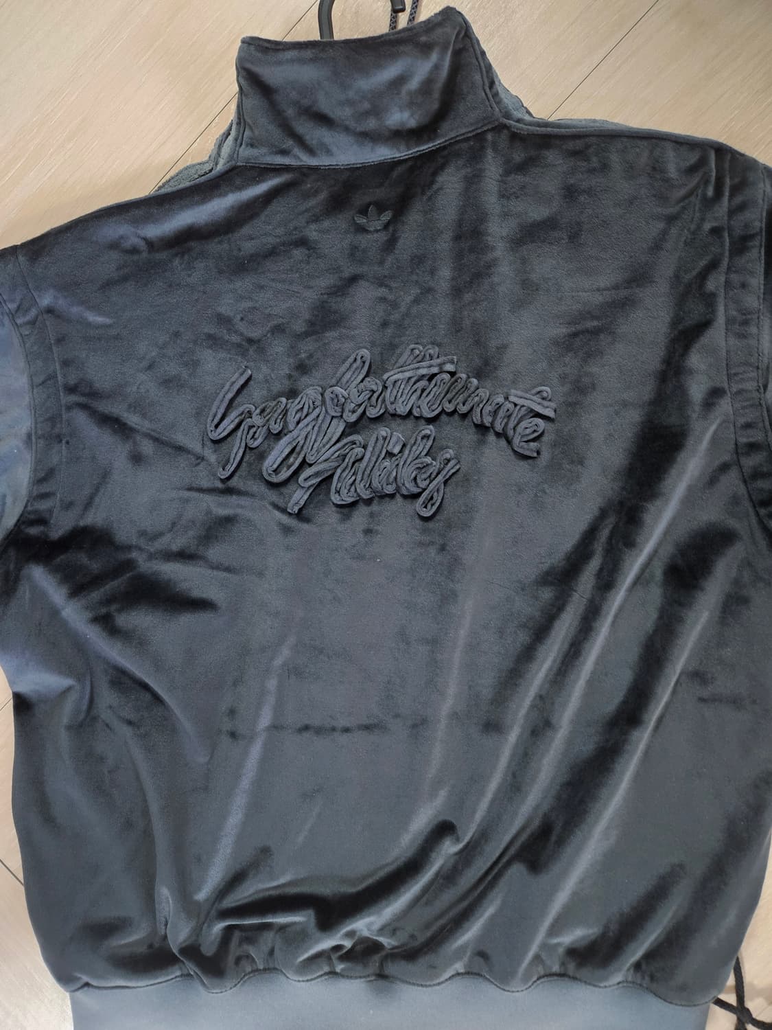 아디다스 송포더뮤트 트랙탑 상품이미지2