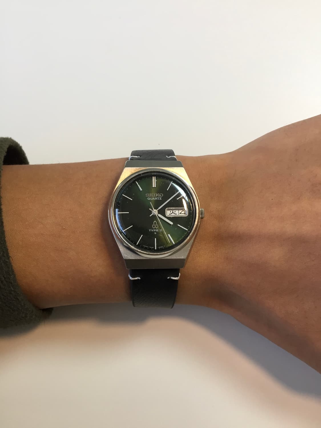 70s seiko type 2 olive dial quartz 상품이미지5