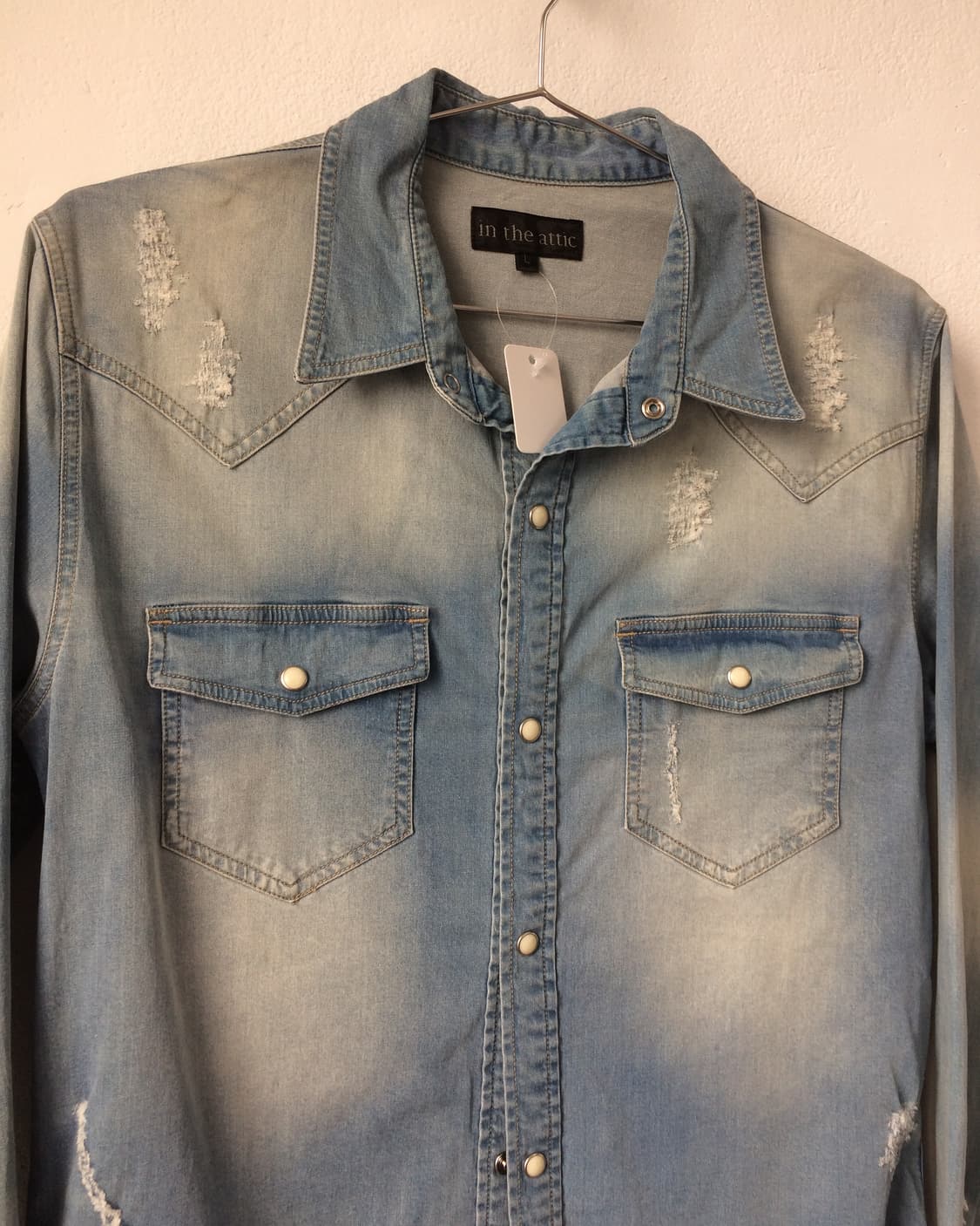 In the attic damage denim shirt 상품이미지4