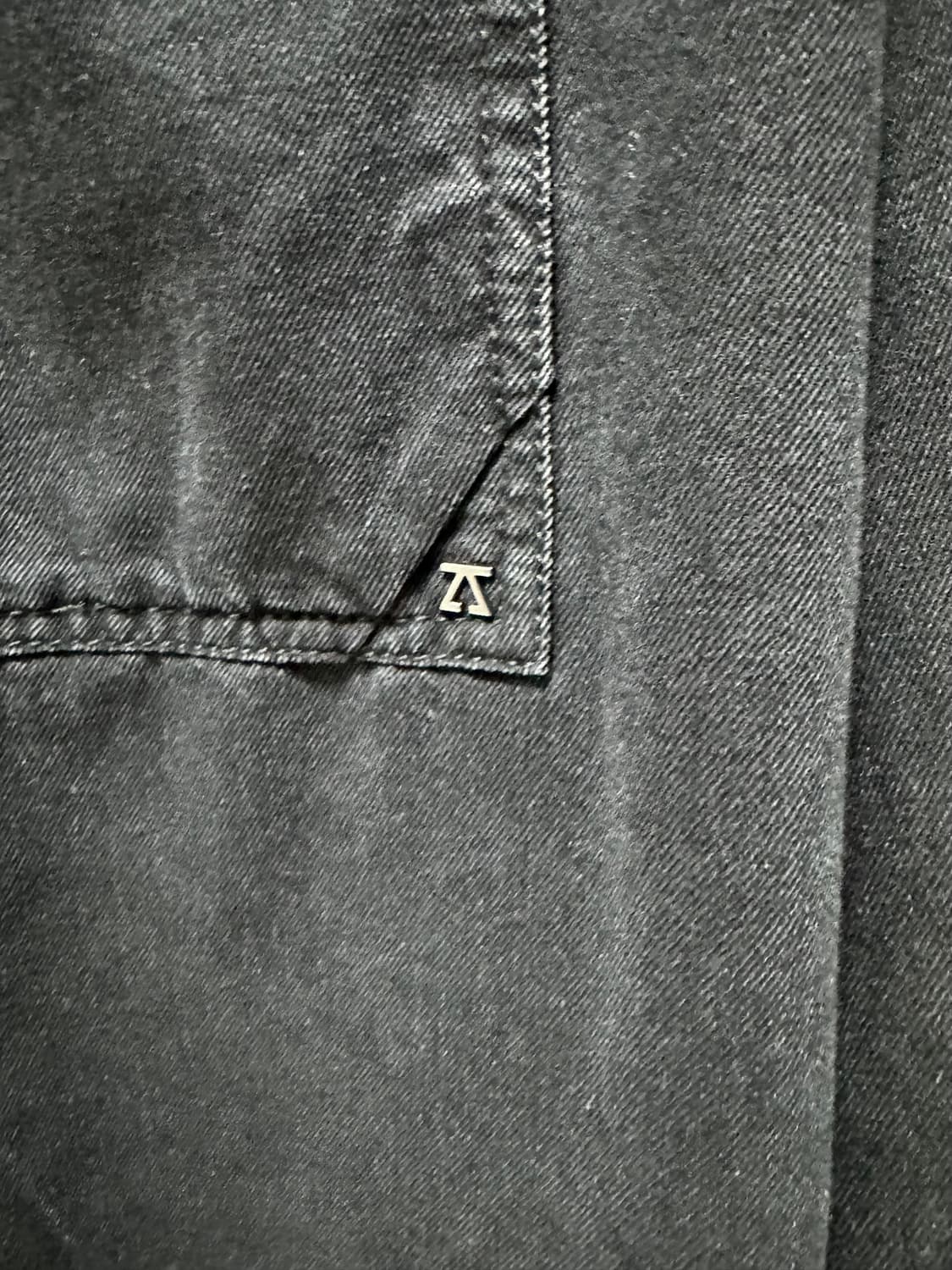 지오송지오 오버핏 블랙 데님 셔츠 100 팝니다 상품이미지2