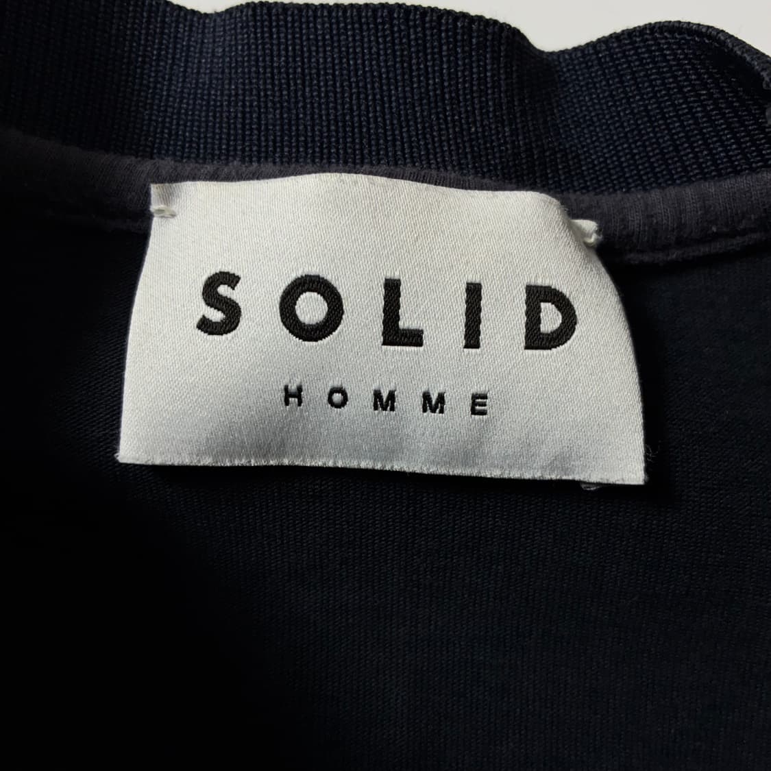 Solid homme  솔리드옴므 스펠아웃 코튼 워시드 블랙 반팔티셔츠  상품이미지6
