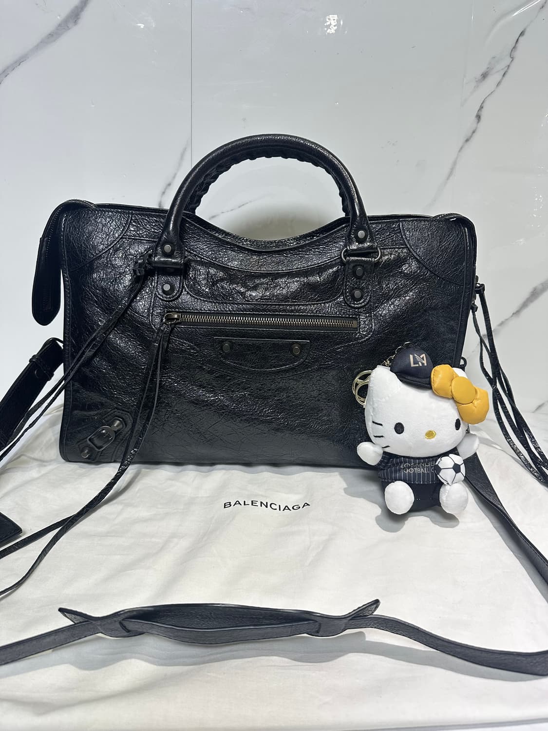 [SA급 정품] 발렌시아가 시티 모터백 미디움 블랙 상품이미지7