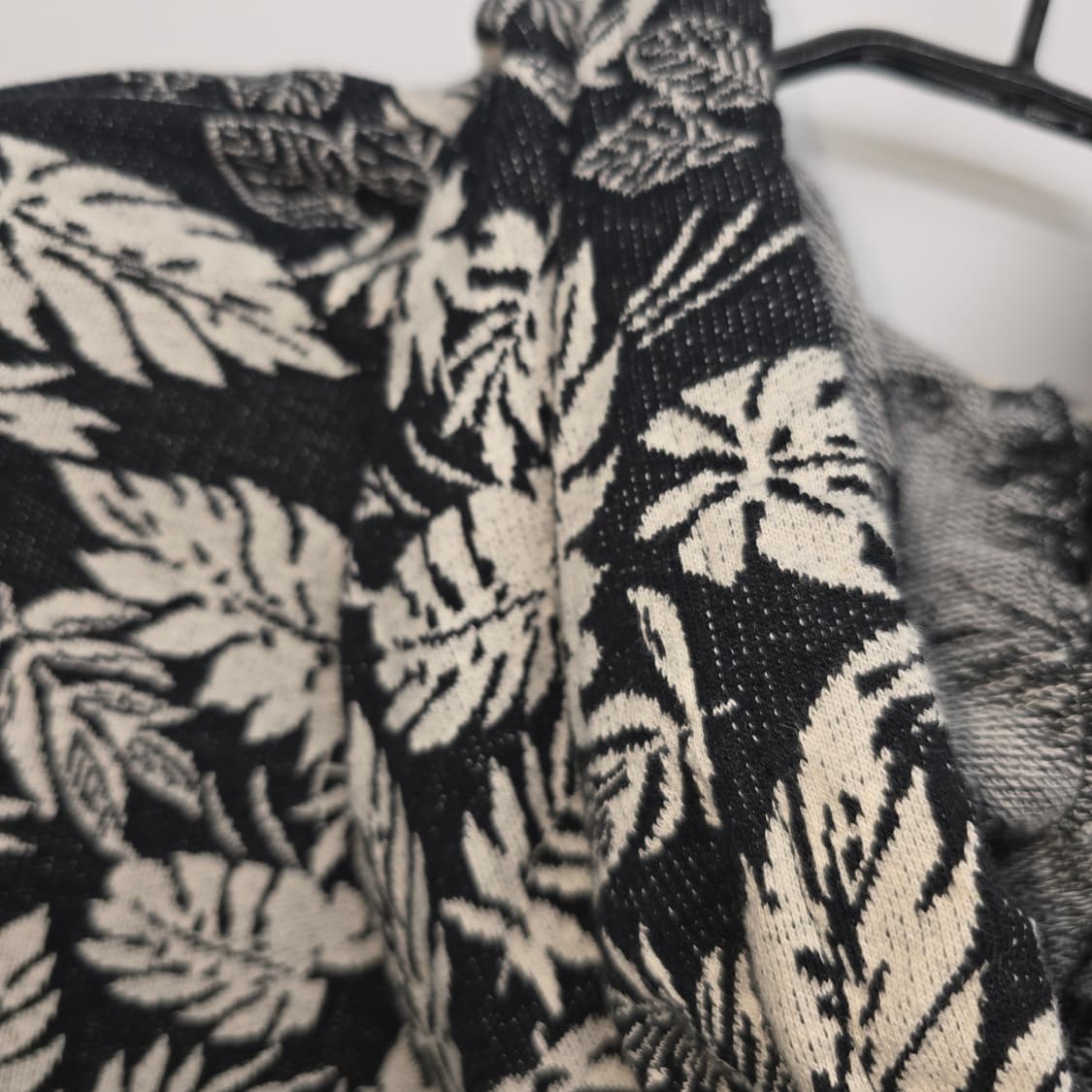 자라 맨 블랙 플라워 후드집업 95 상품이미지8