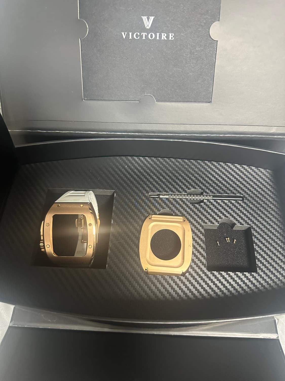 빅투아르 로즈골드 화이트 애플워치 케이스 45mm 상품이미지1