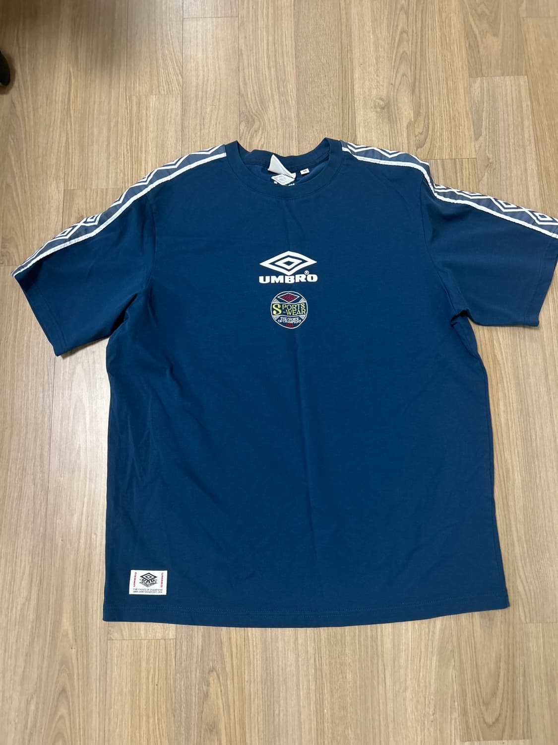 엄브로 반팔 상품이미지1