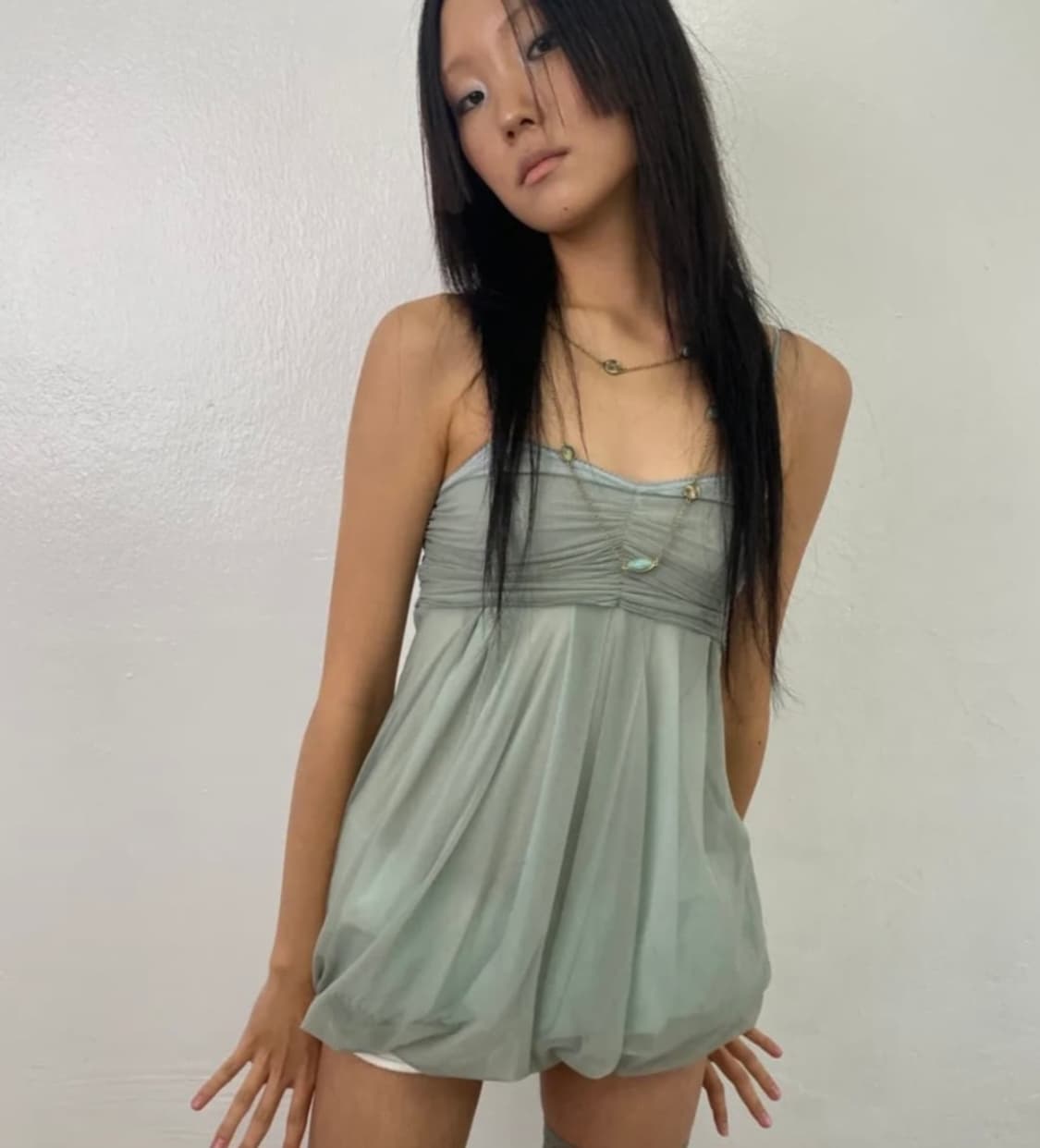 루즈슬립오버 메쉬 플러프 미니 탑 세이지 민트 상품이미지1