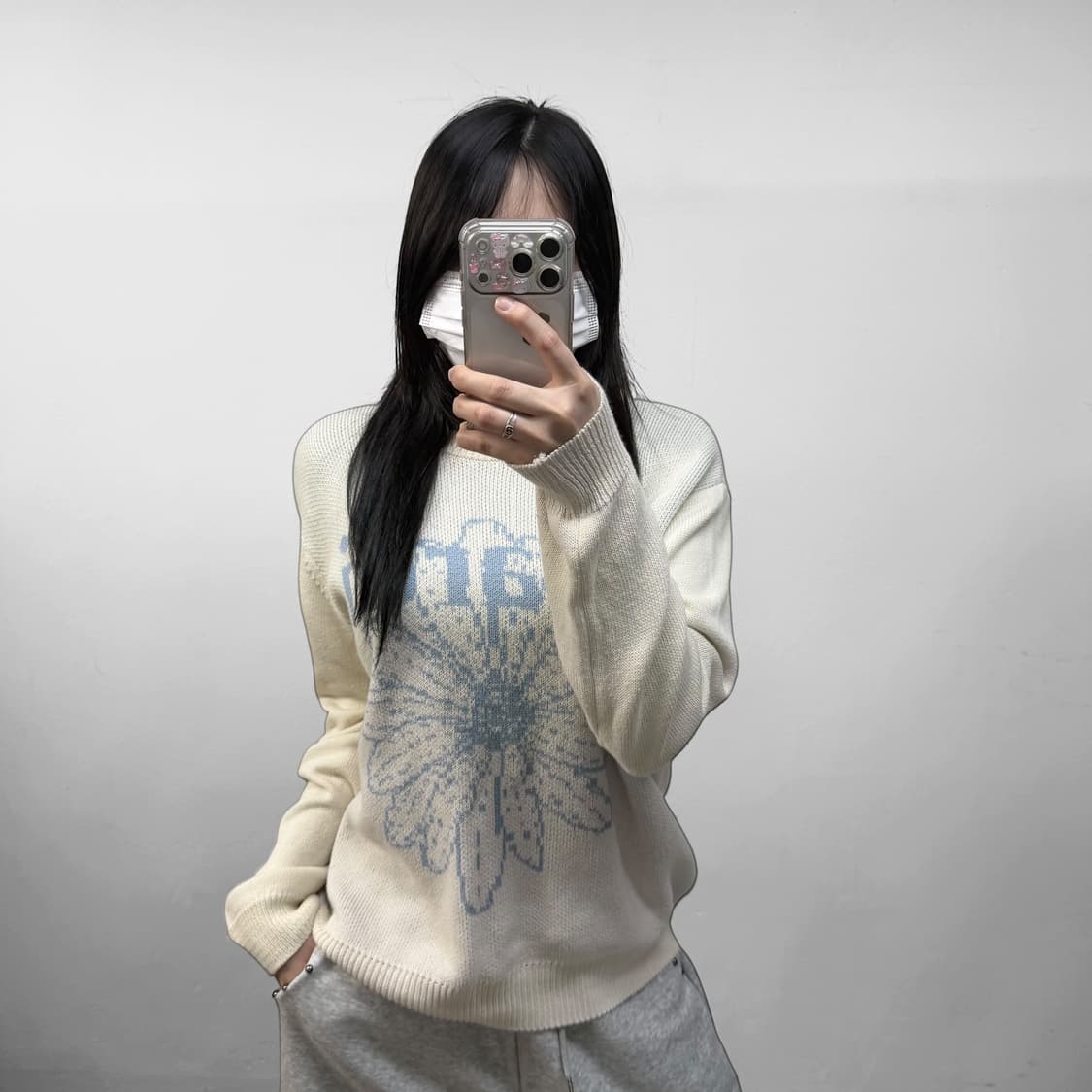 마르디메크르디 플라워 그래픽 니트 상품이미지1