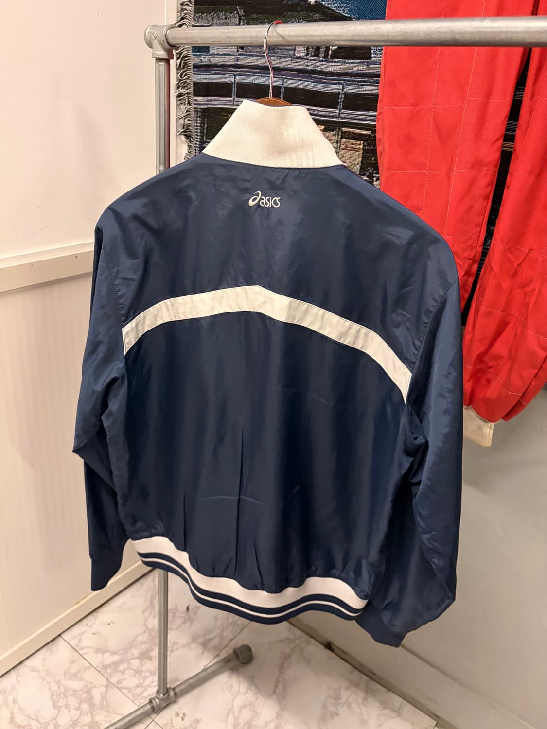 (정품/100) 아식스 트레이닝 네이비 바람막이 a1 상품이미지3