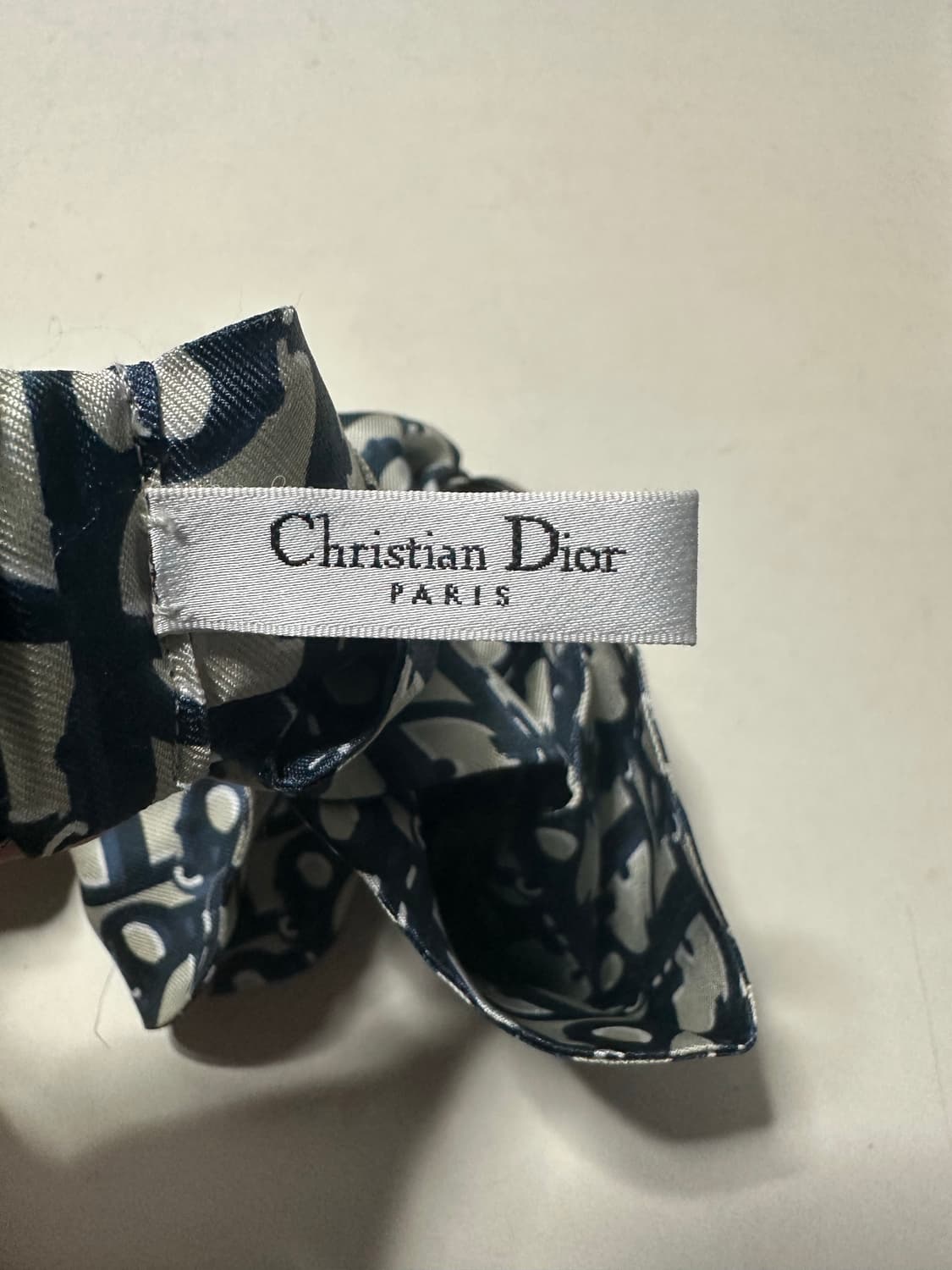 디올(Dior) 오블리크 노티드 헤어 밴드 (정품) 상품이미지5