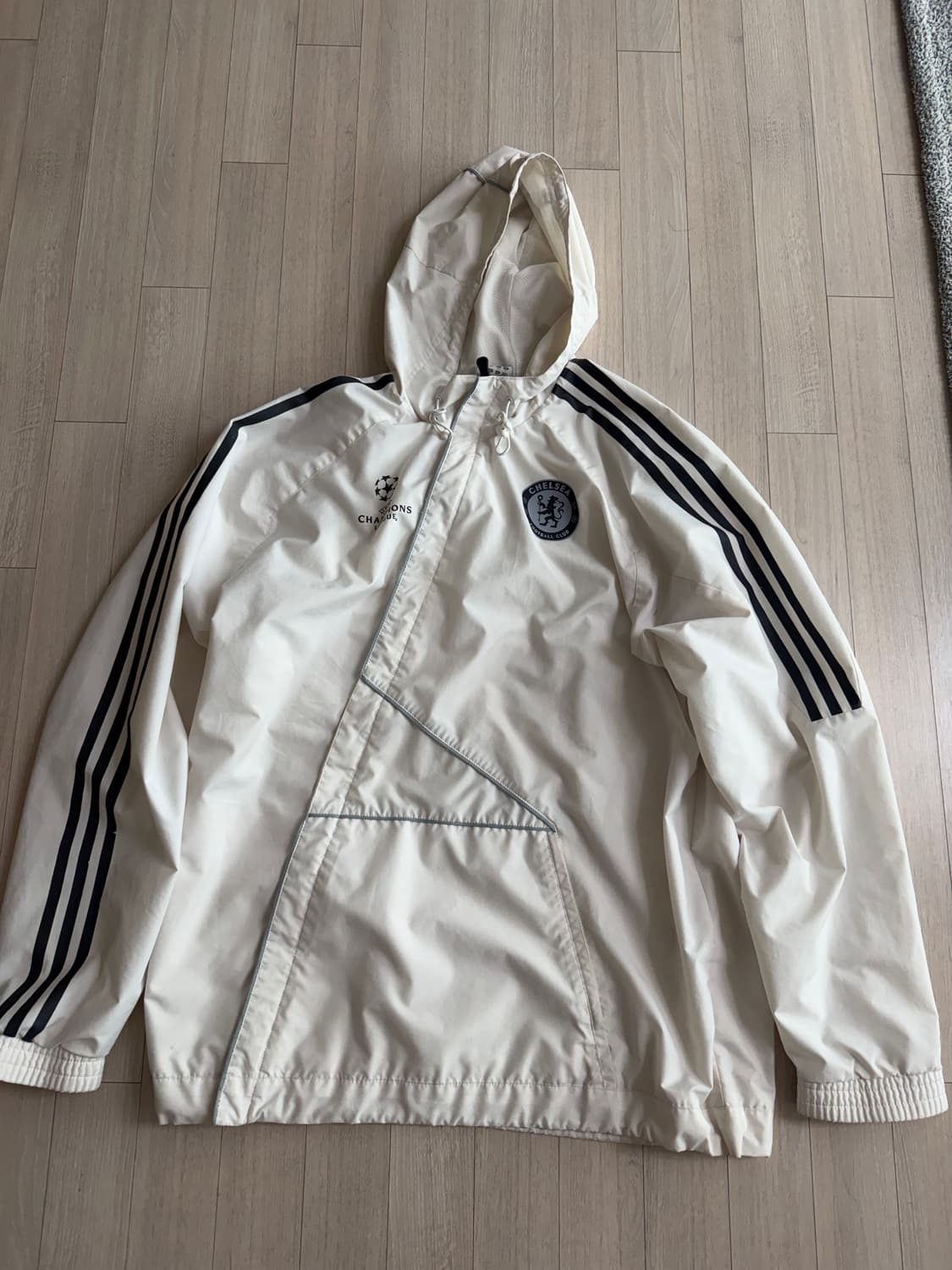 첼시 아디다스 바람막이 상품이미지1