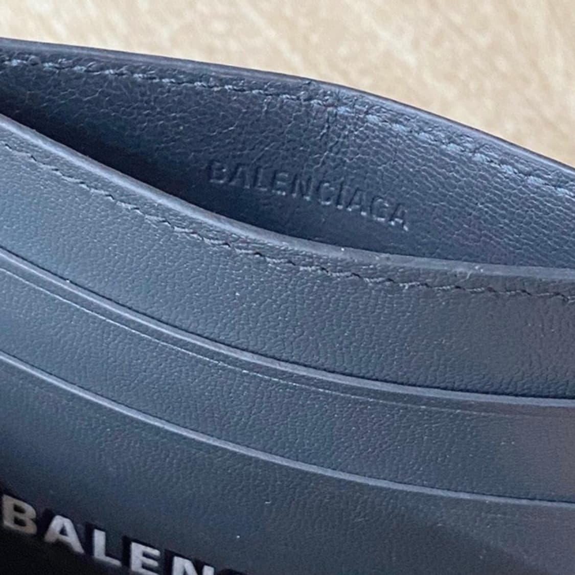 [정품] BALENCIAGA 발렌시아가 3D 로고 카드지갑 상품이미지7