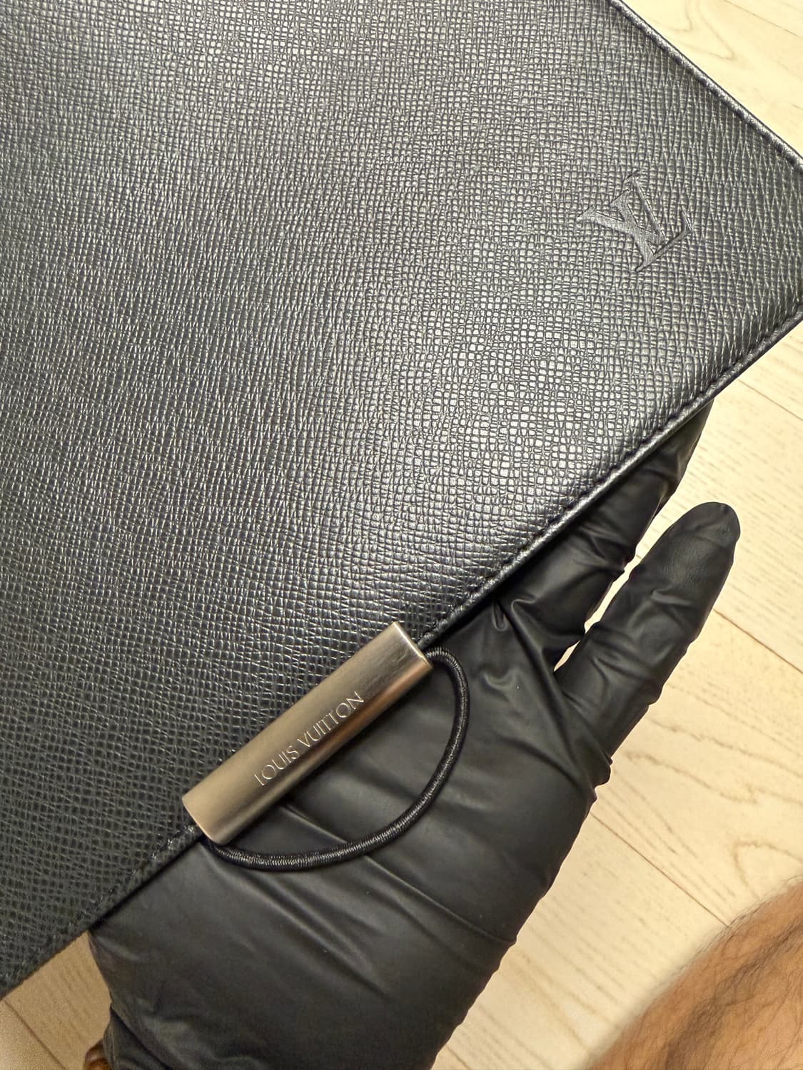 Louis Vuitton Viktor (M30142) 상품이미지2