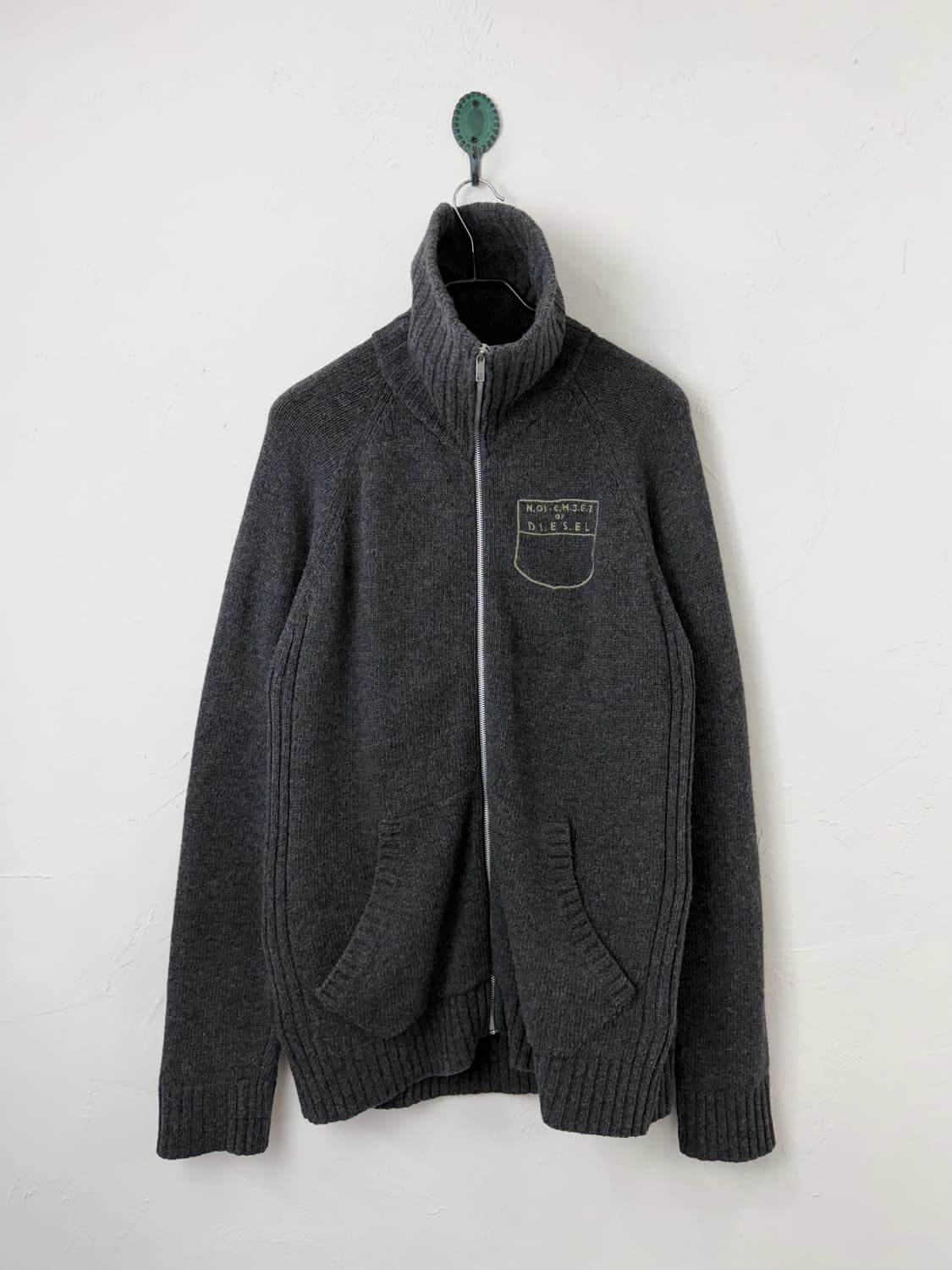 디젤 하이넥 니트 집업 상품이미지1