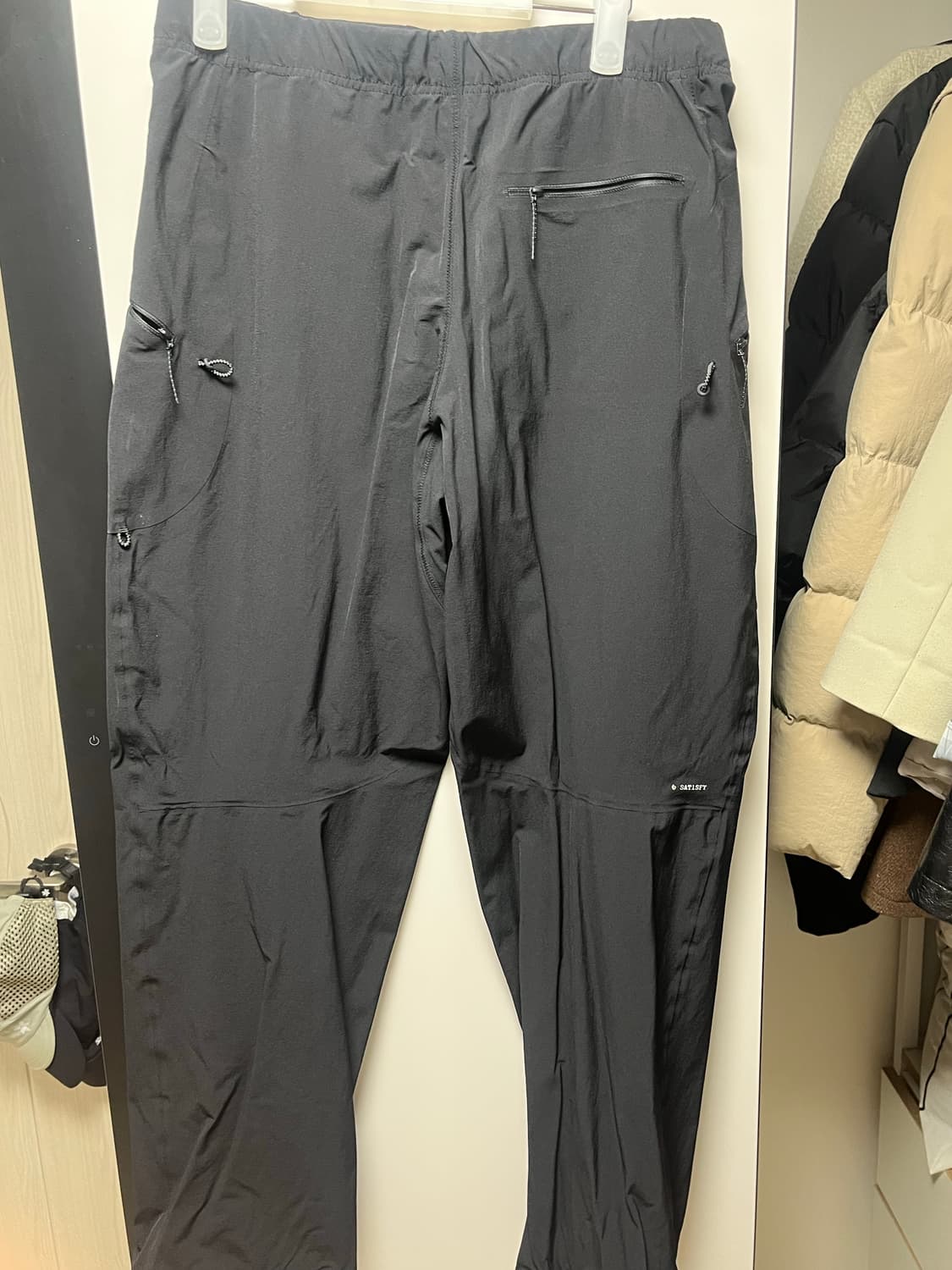 새티스파이 피스쉘 클라임 팬츠 블랙 상품이미지6