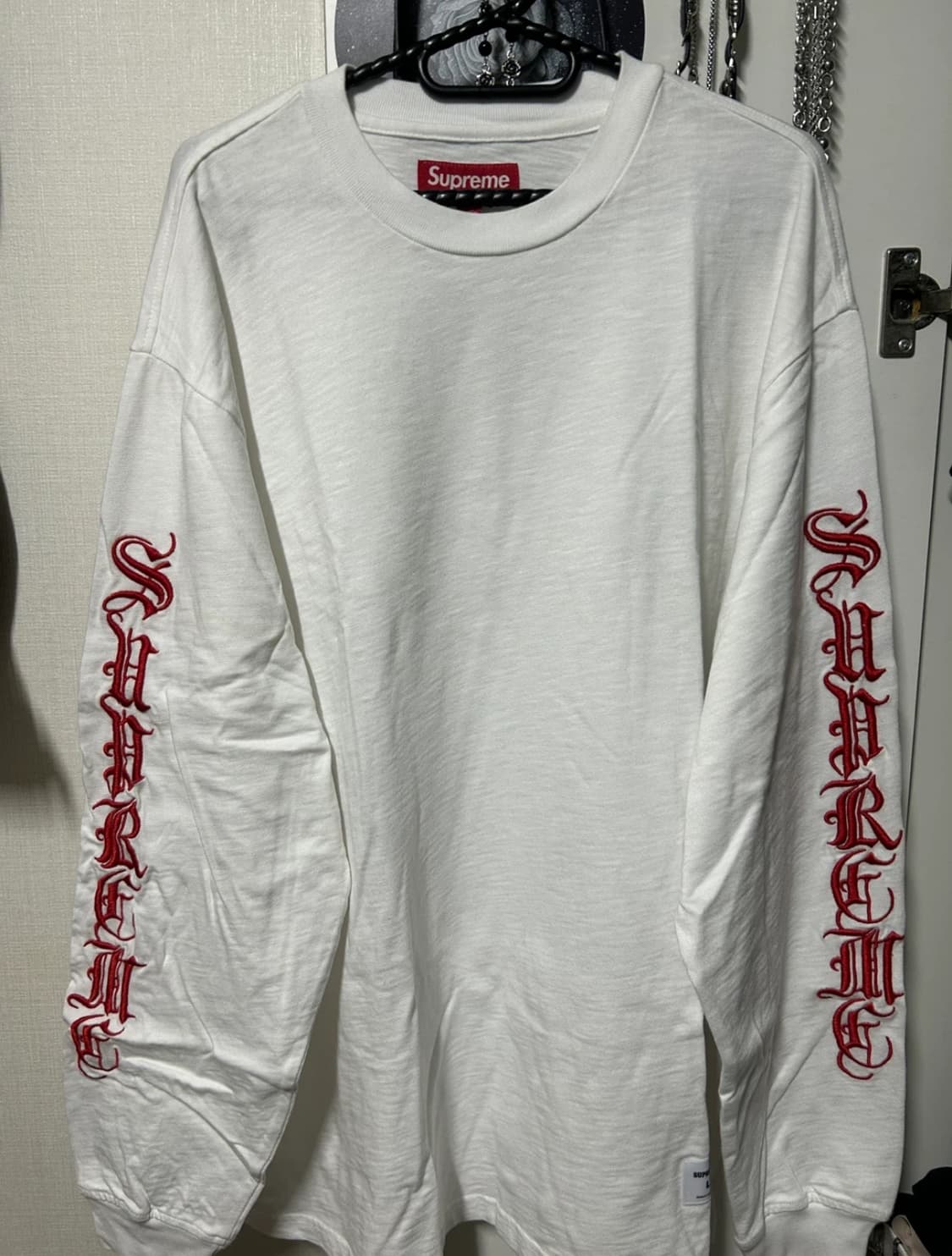 슈프림 올드 잉글리쉬 롱슬리브 화이트 L 상품이미지3