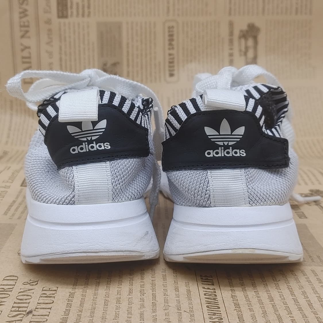 아디다스 플래시백 여성런닝화230 상품이미지4