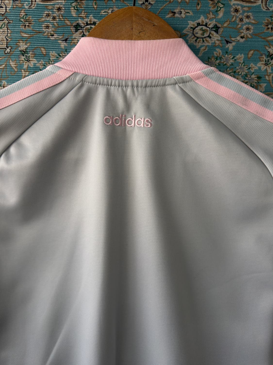 아디다스 그레이 핑크 트랙탑1624 상품이미지5