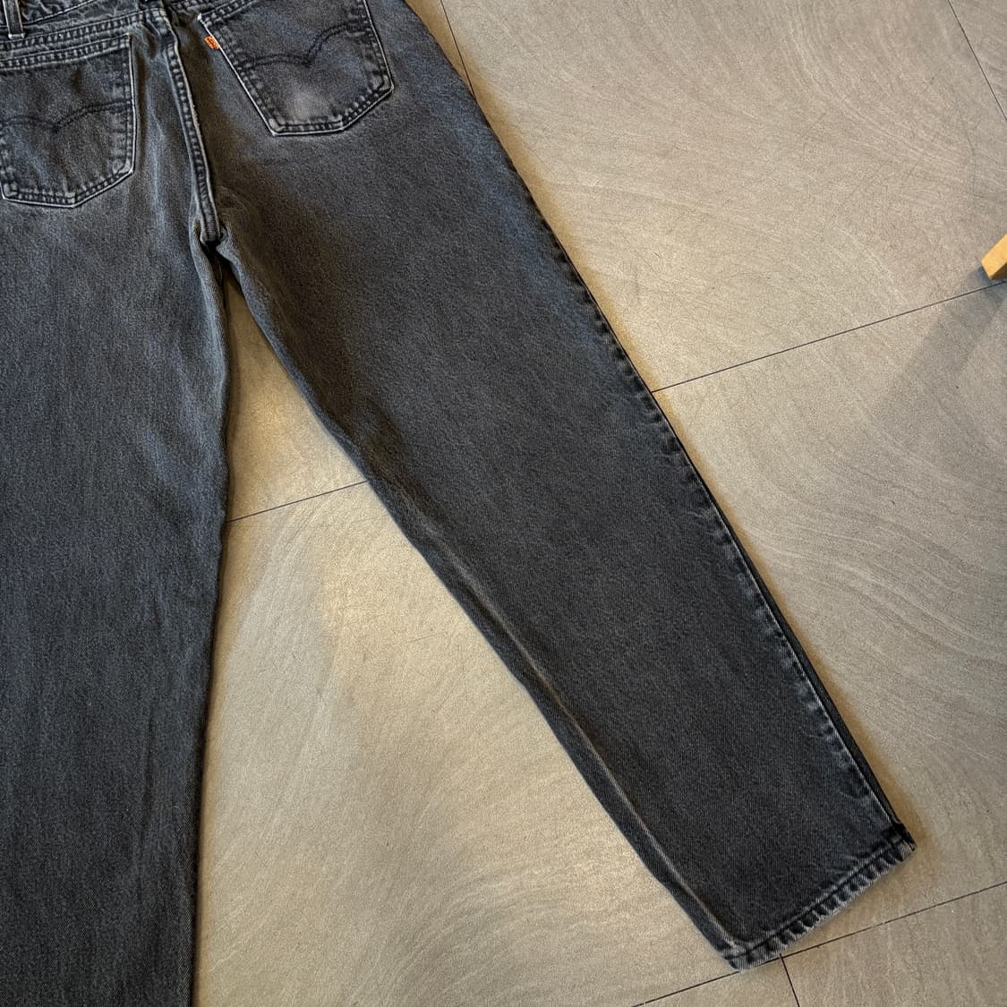 90s Levis 리바이스 550 데님 오렌지탭 블랙 팬츠  상품이미지3
