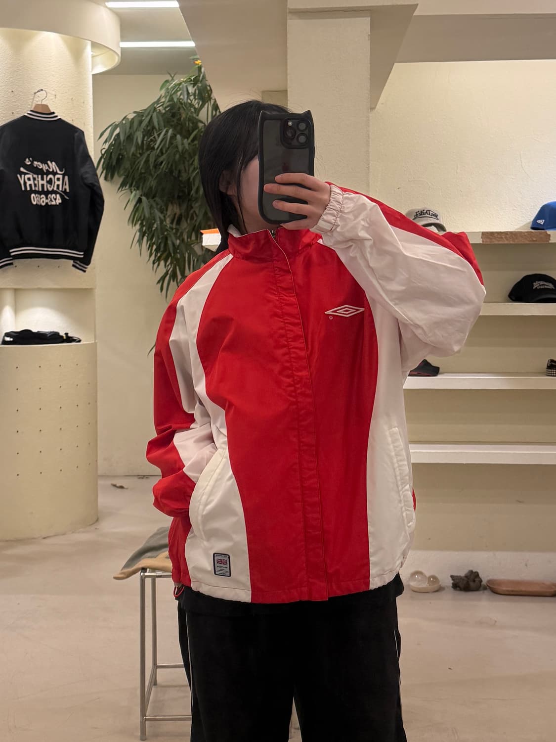 엄브로 레드 화이트 빅로고 올드스쿨 윈드브레이커 U176 상품이미지1