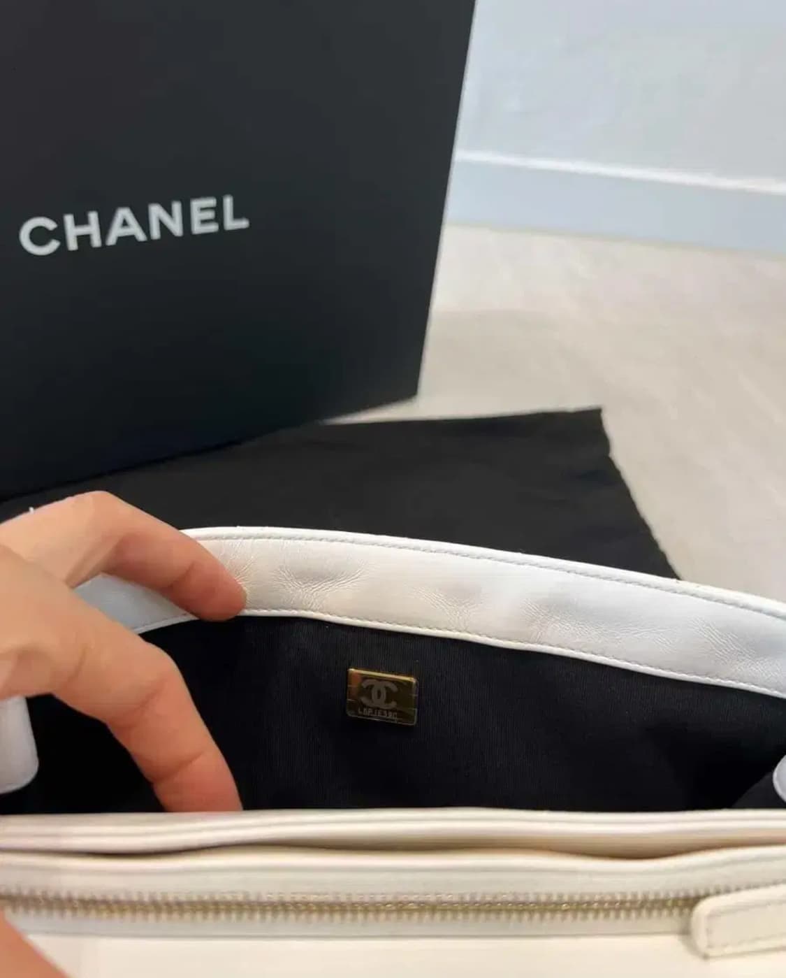 샤넬 클래식 시즌 플랩백 AS3609 상품이미지4