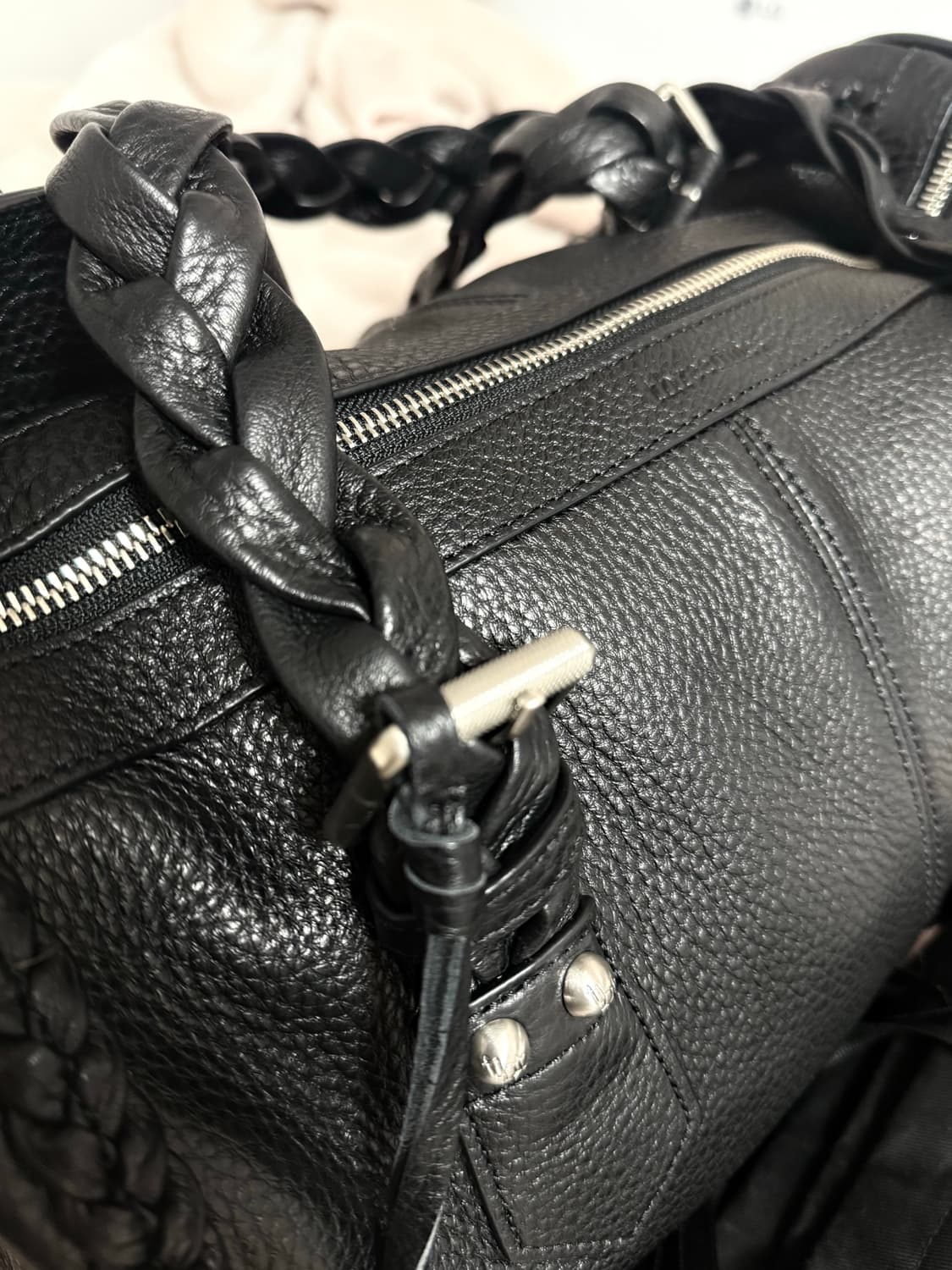 쓰리타임즈 브레이드백 블랙 판매 상품이미지3